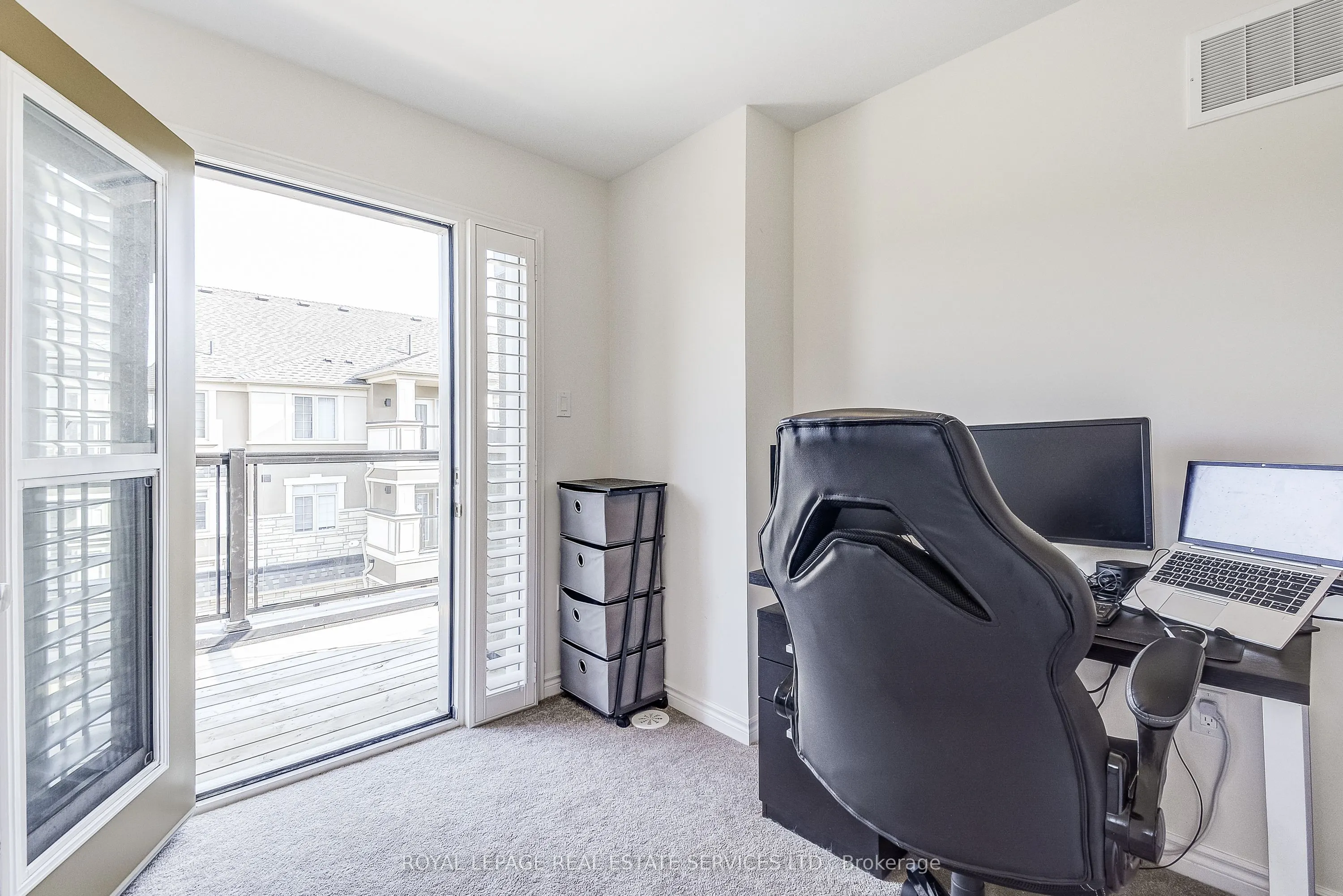 305 Garner Road W, #14