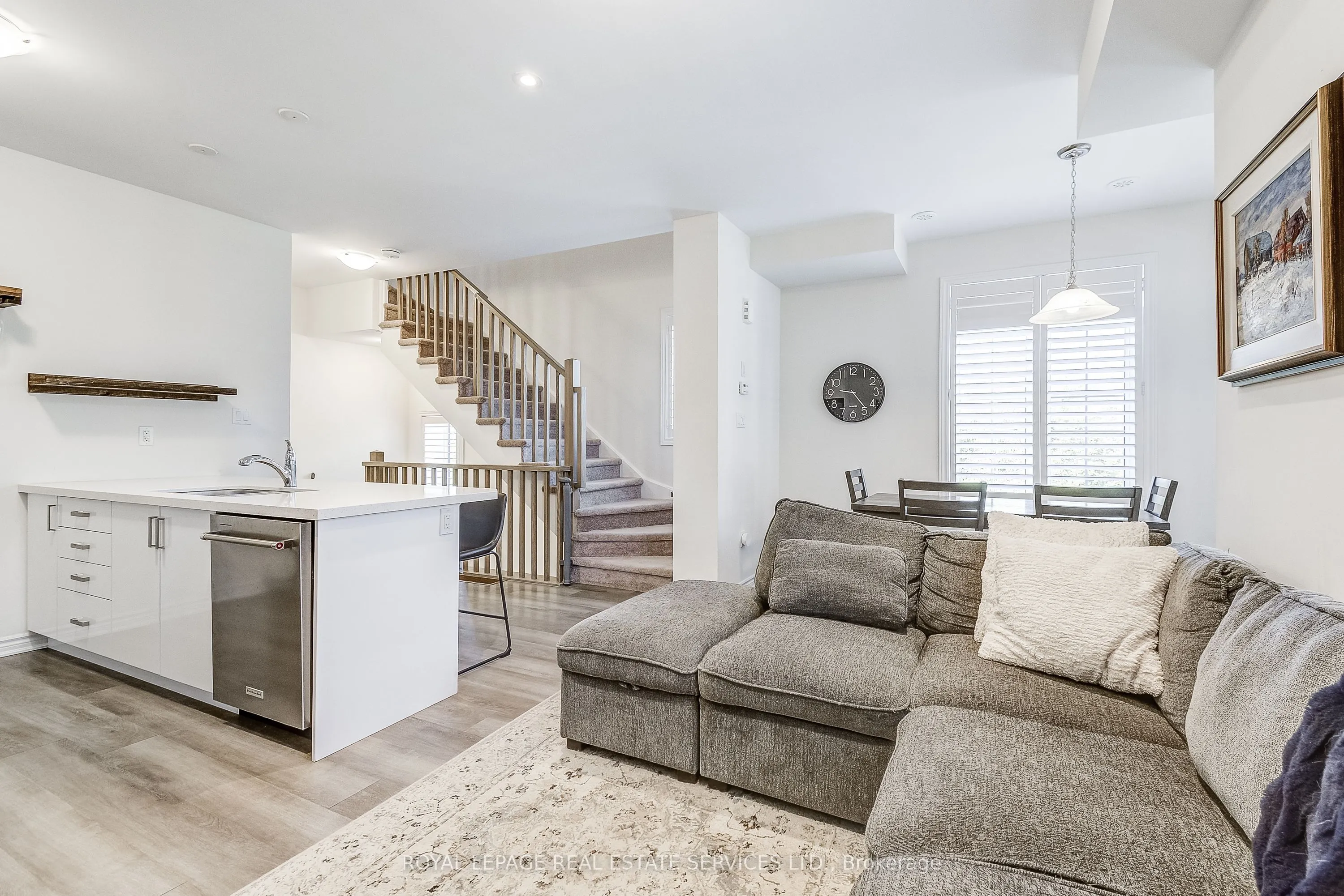 305 Garner Road W, #14