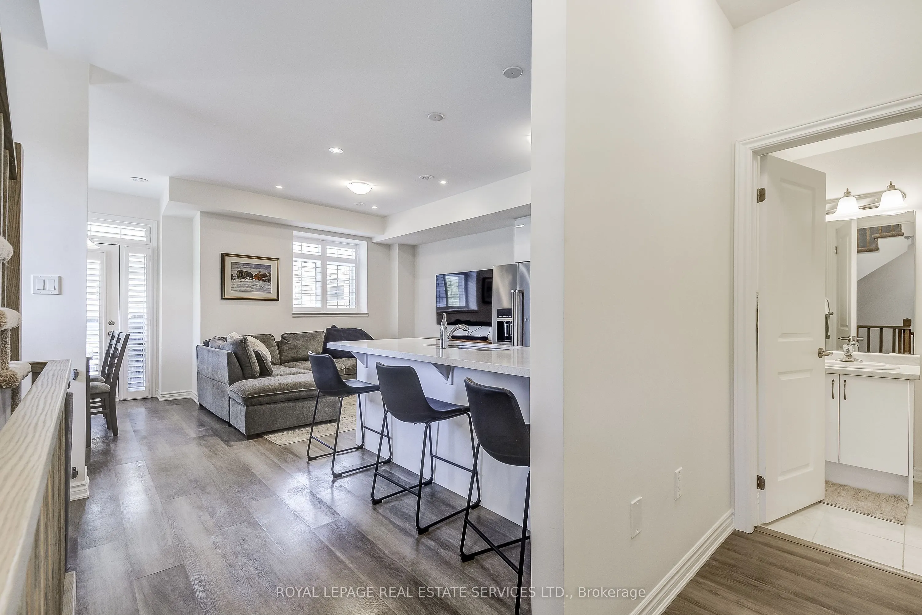 305 Garner Road W, #14