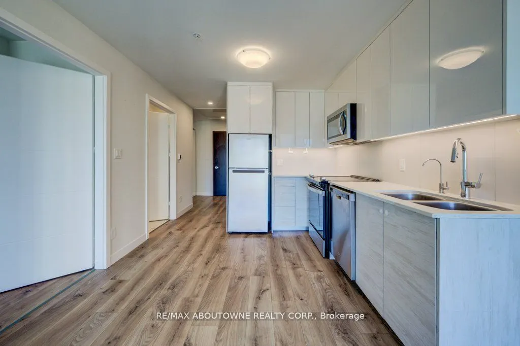 60 Frederick Street, #903