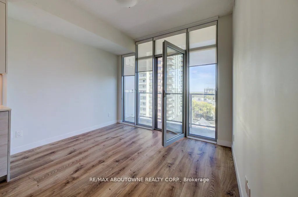 60 Frederick Street, #903