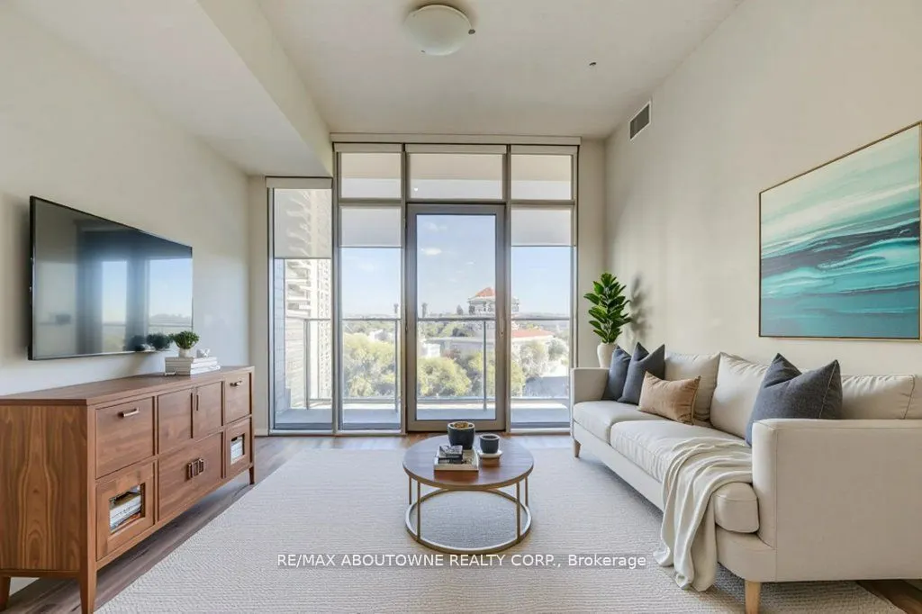 60 Frederick Street, #903