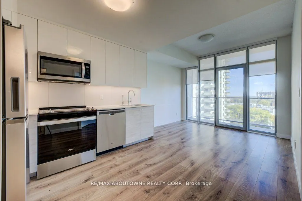 60 Frederick Street, #903