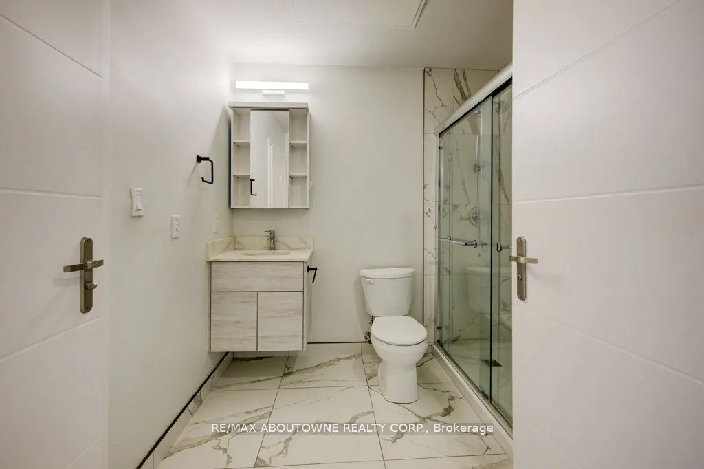 60 Frederick Street, #903