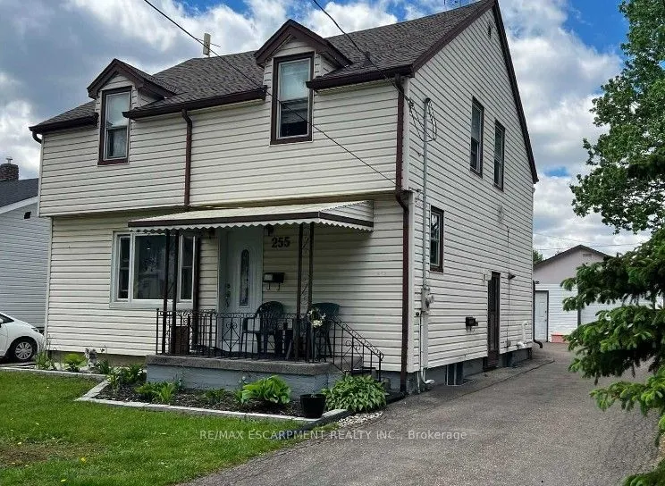 255 Wallace Avenue S, #LOWER