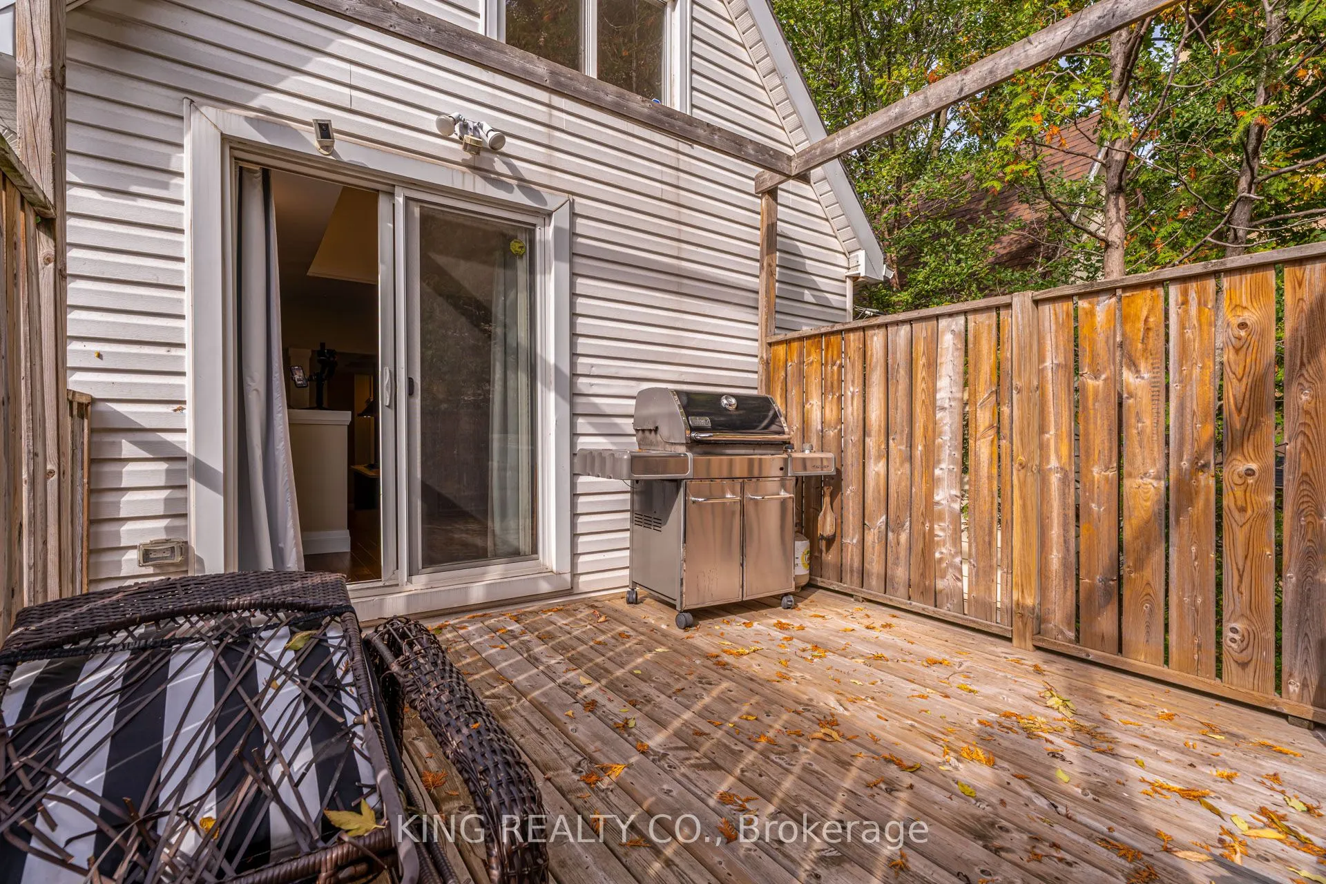 140 Sanford Avenue N