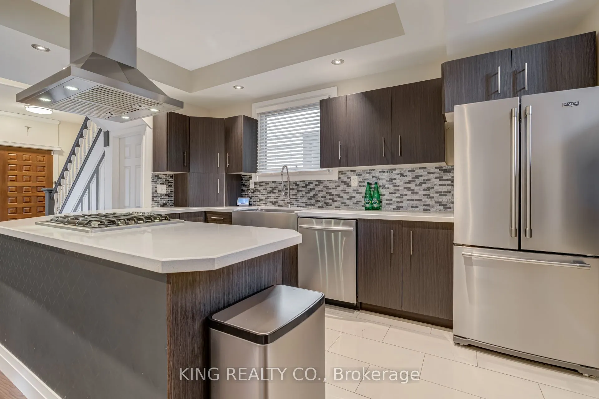 140 Sanford Avenue N