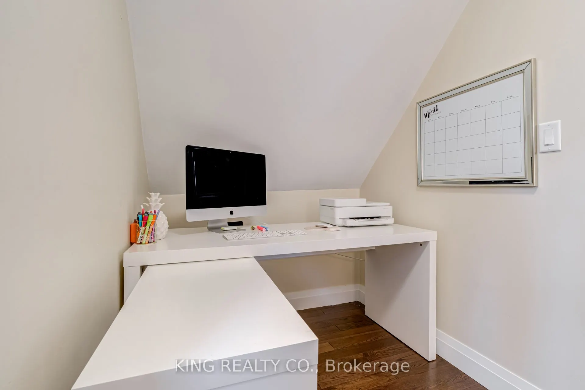 140 Sanford Avenue N