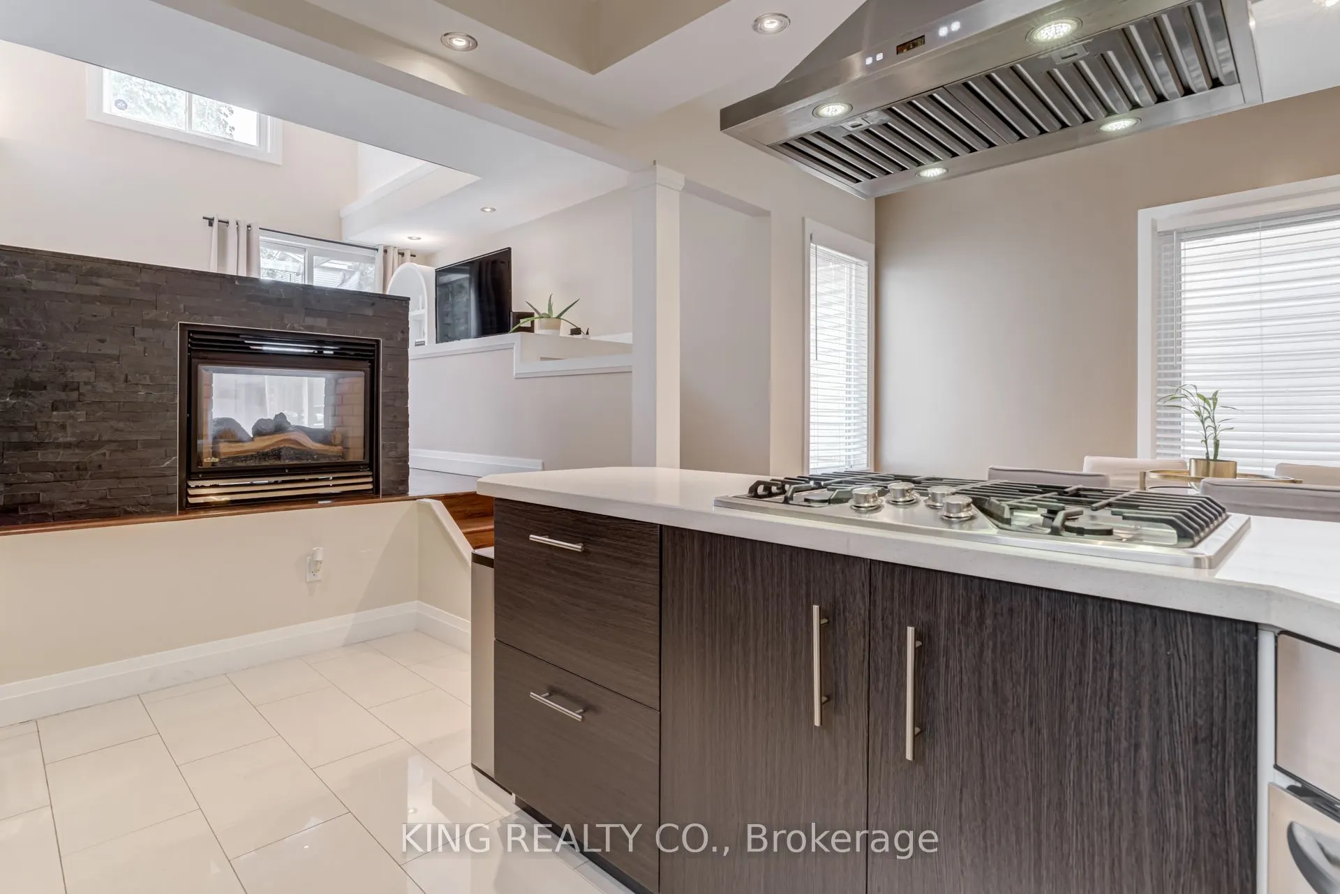 140 Sanford Avenue N