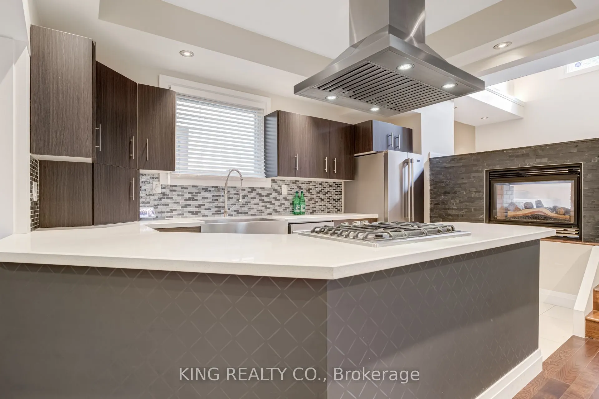 140 Sanford Avenue N