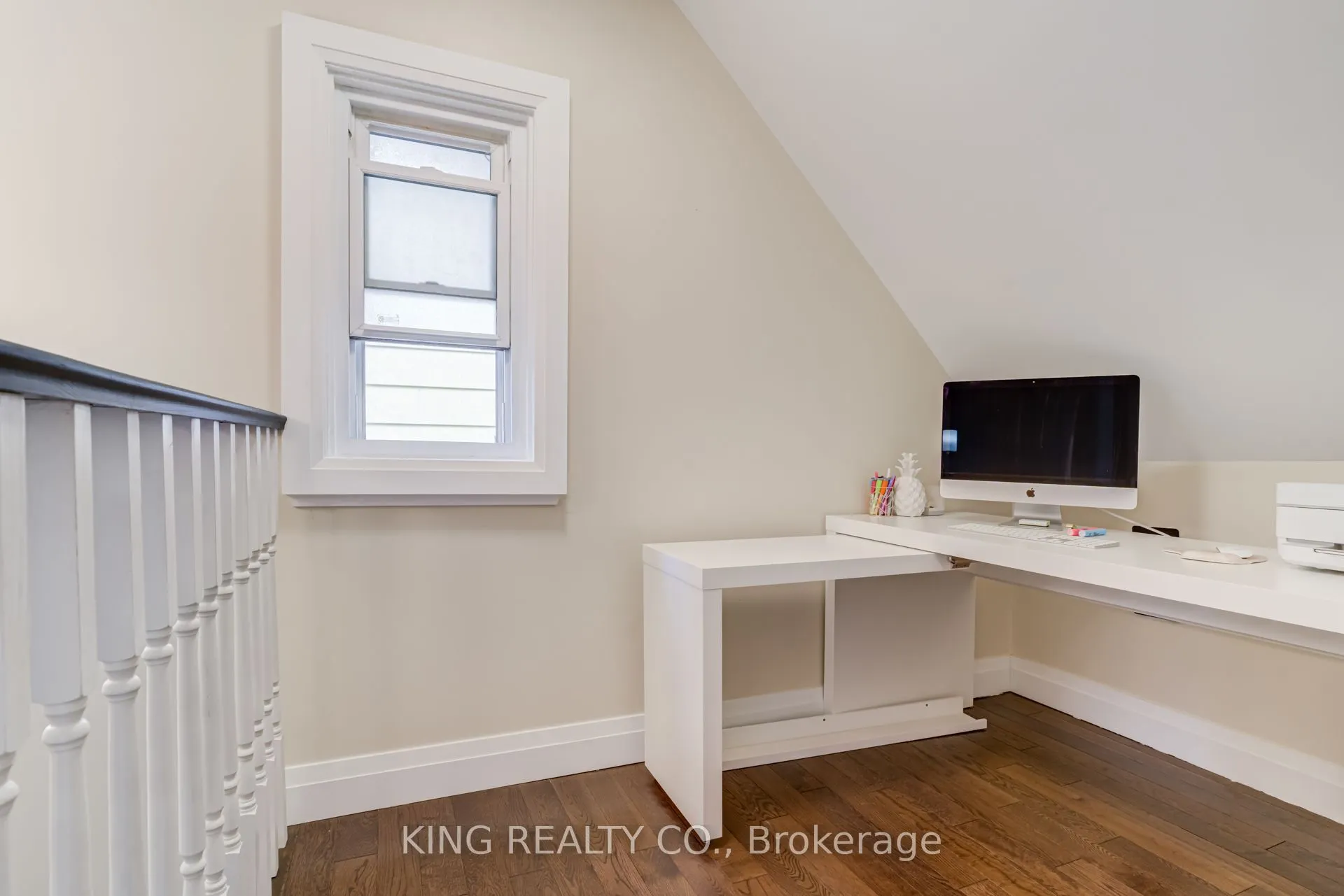 140 Sanford Avenue N