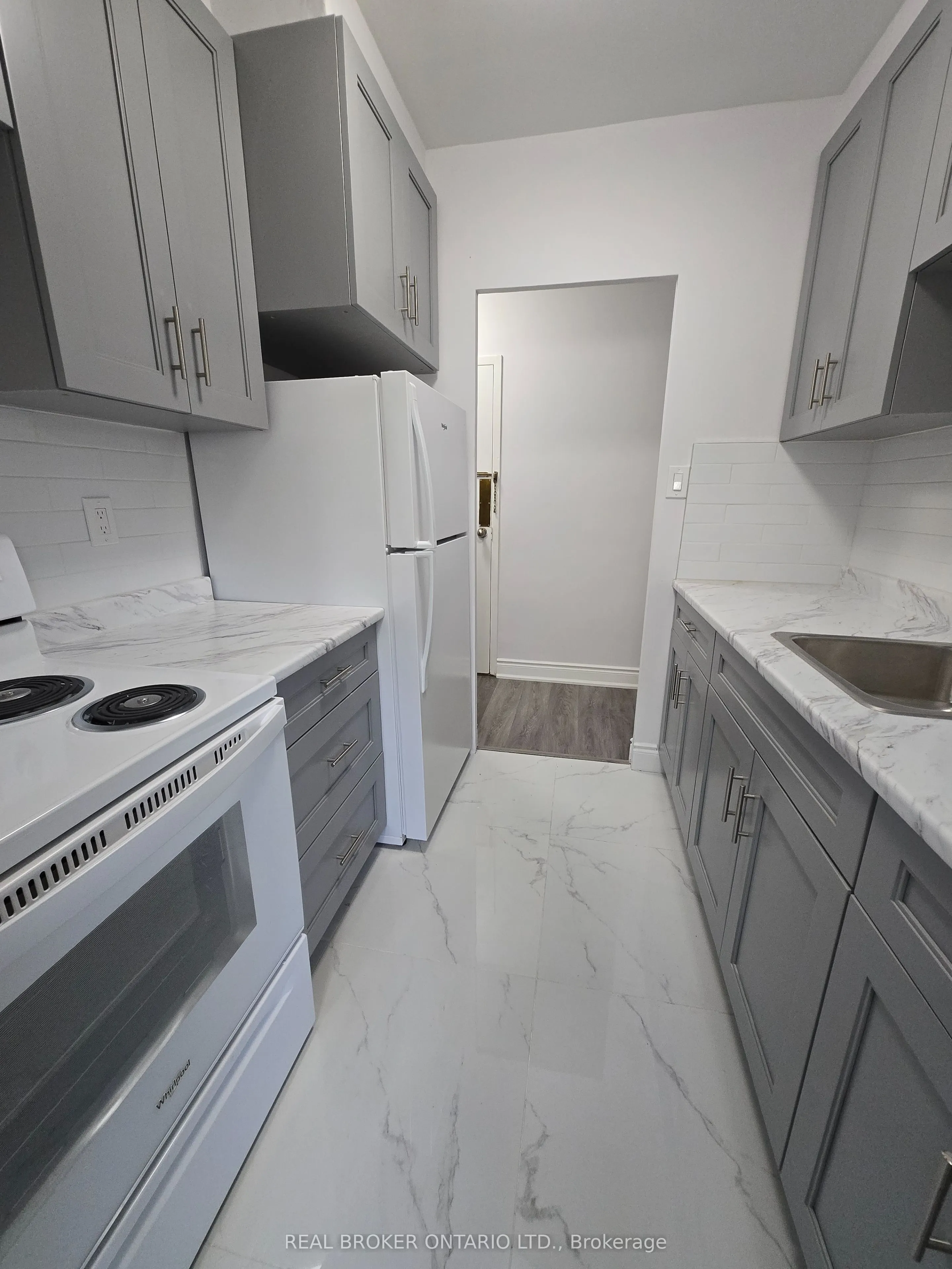 11 Wellington Rd 124, #Apt # 102