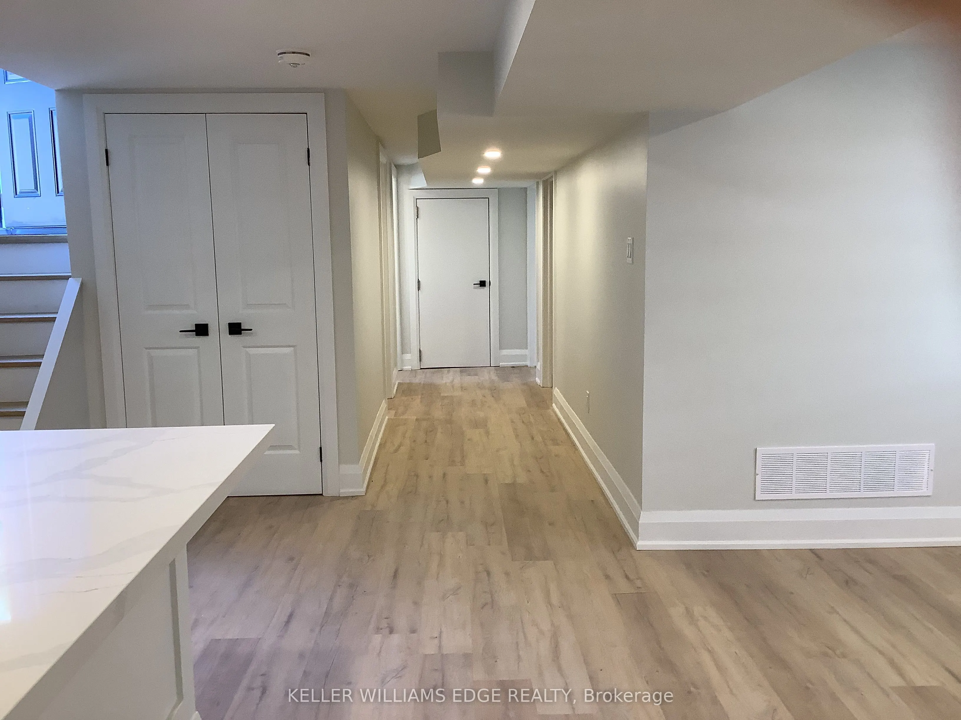 93 Purdy Crescent, ##2