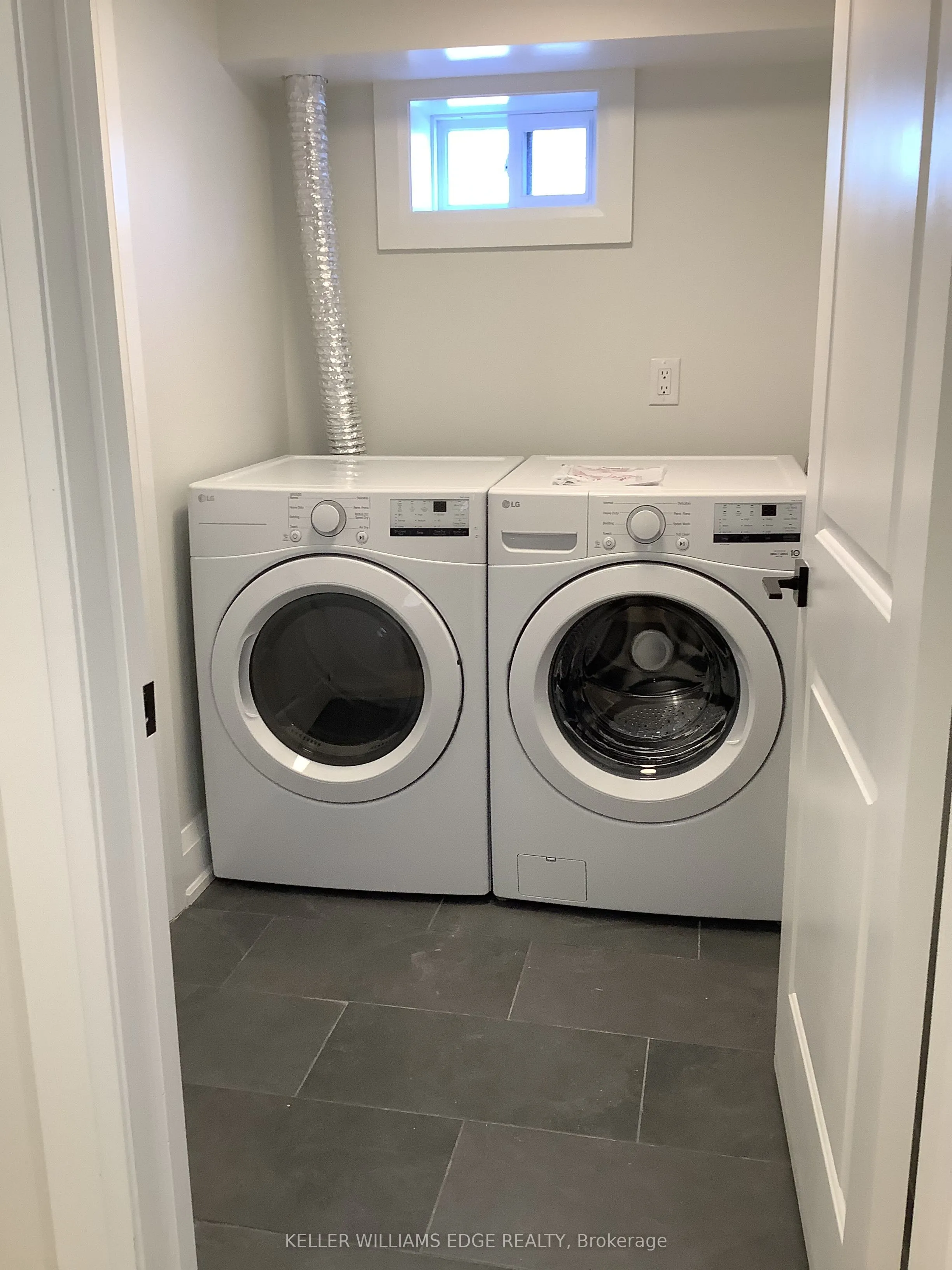 93 Purdy Crescent, ##2