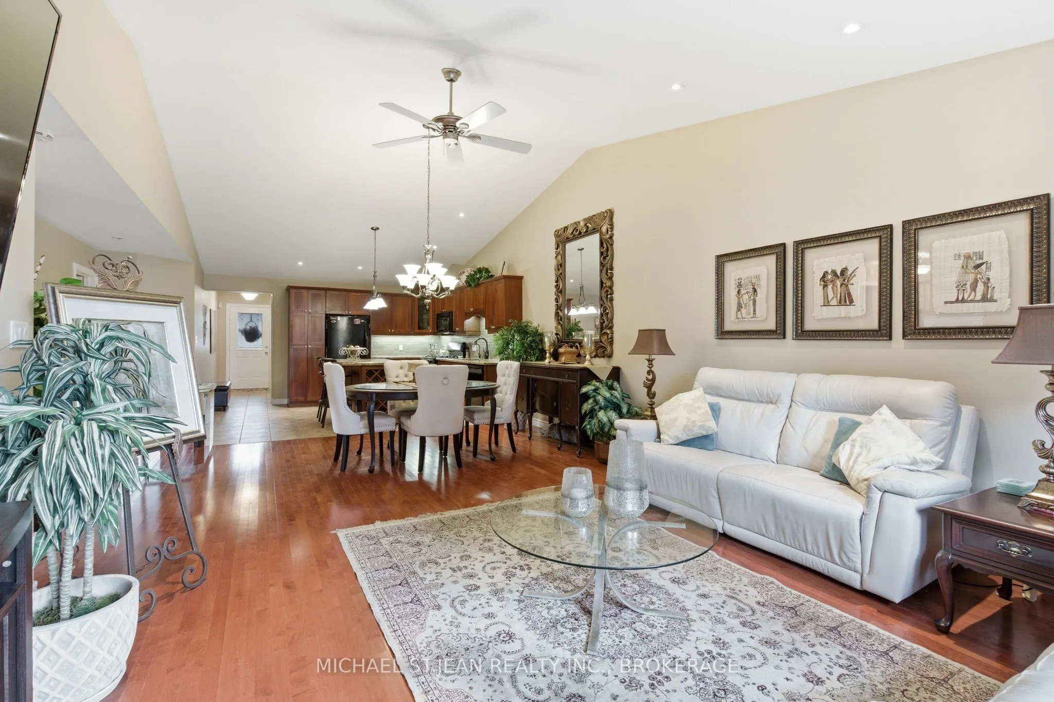 385 Park Road N, #22