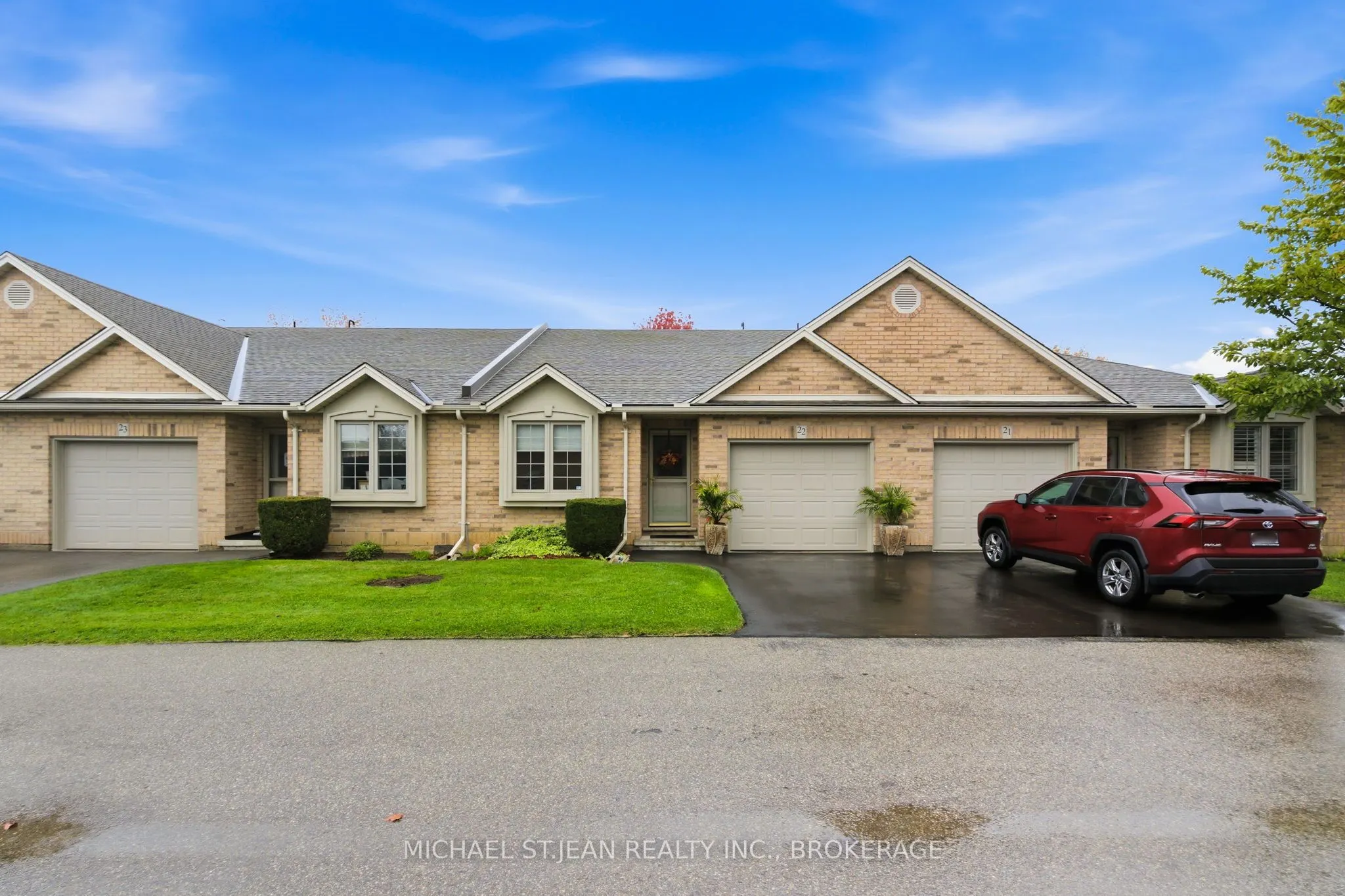 385 Park Road N, #22