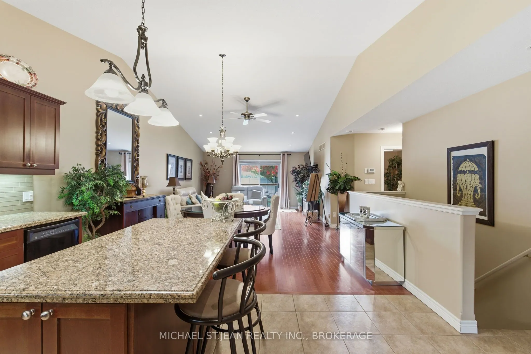 385 Park Road N, #22