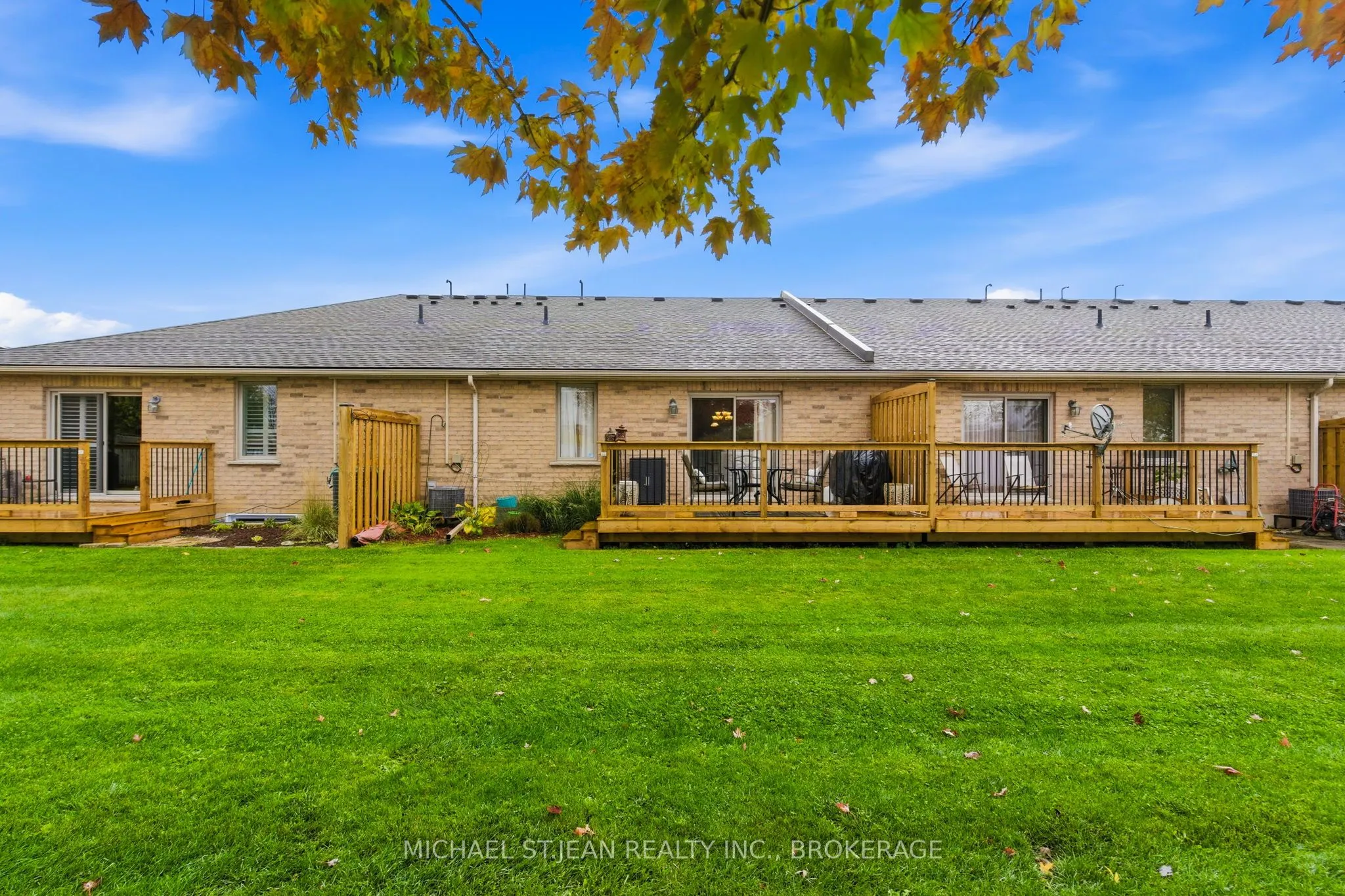 385 Park Road N, #22