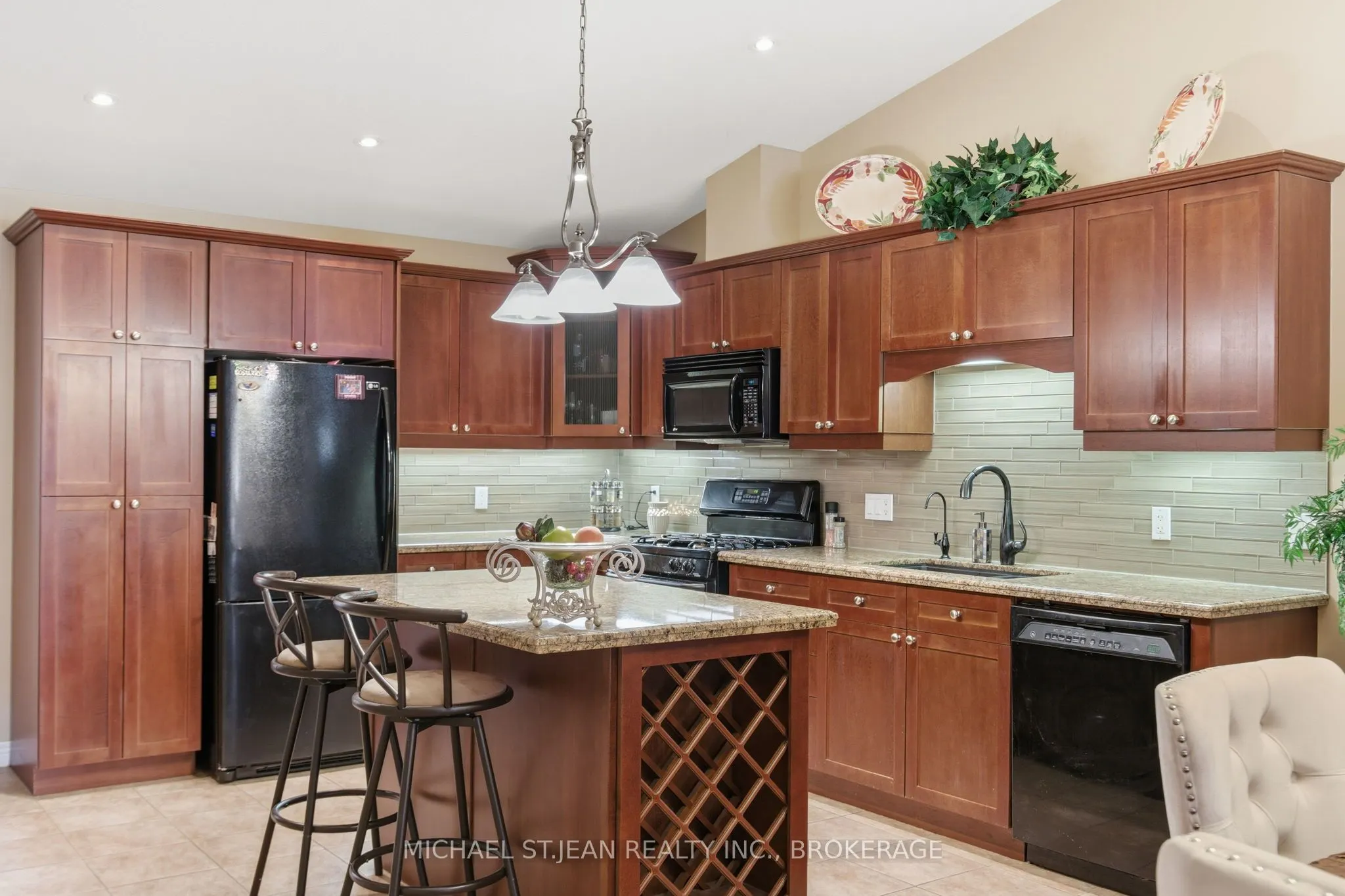 385 Park Road N, #22