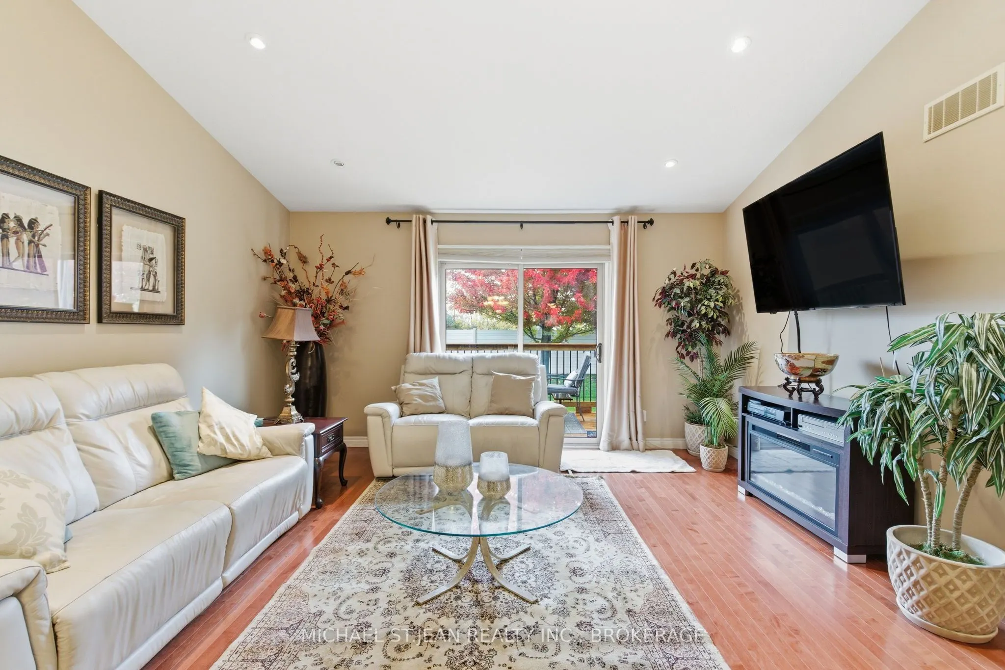 385 Park Road N, #22