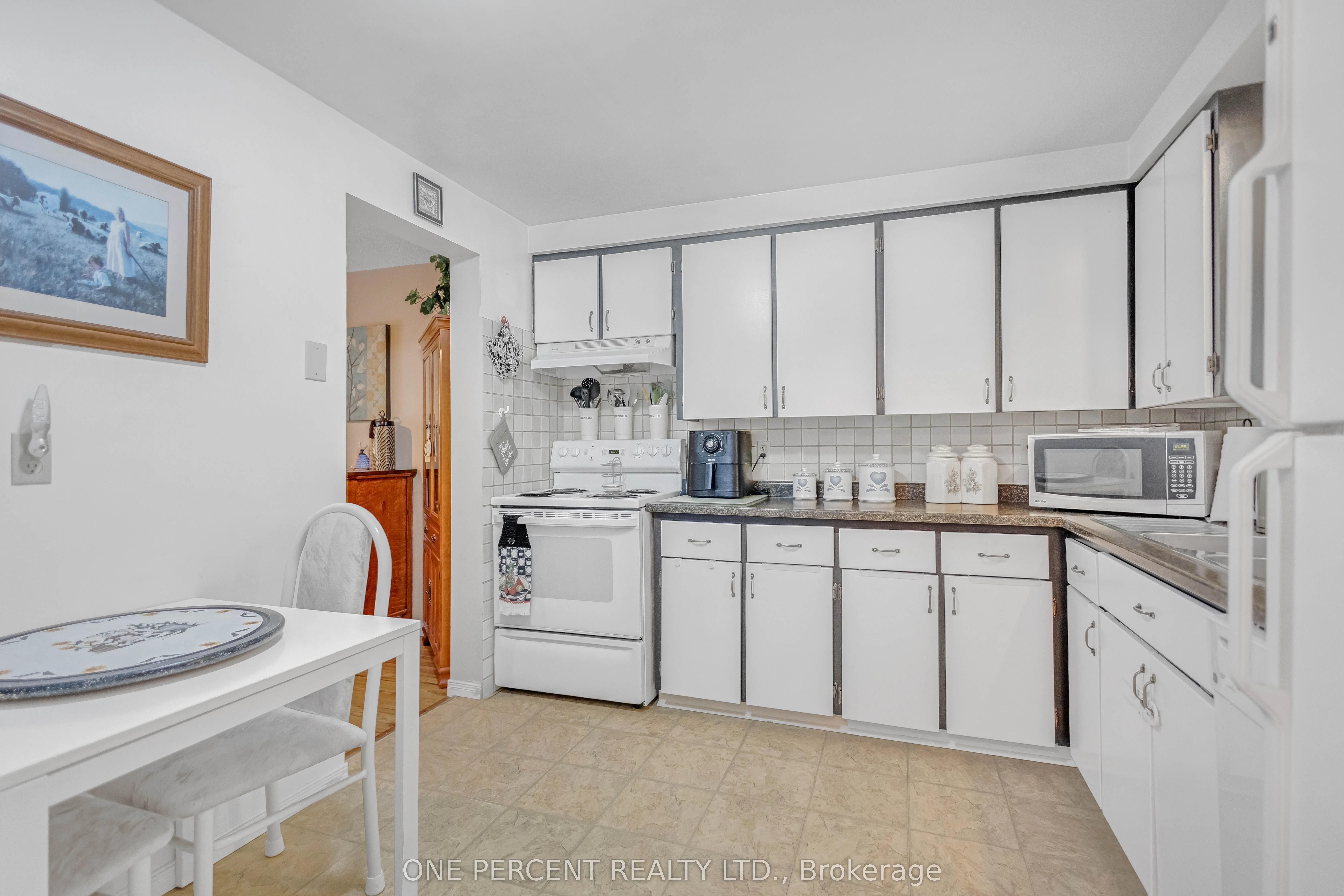 215 Glamis Road, #40