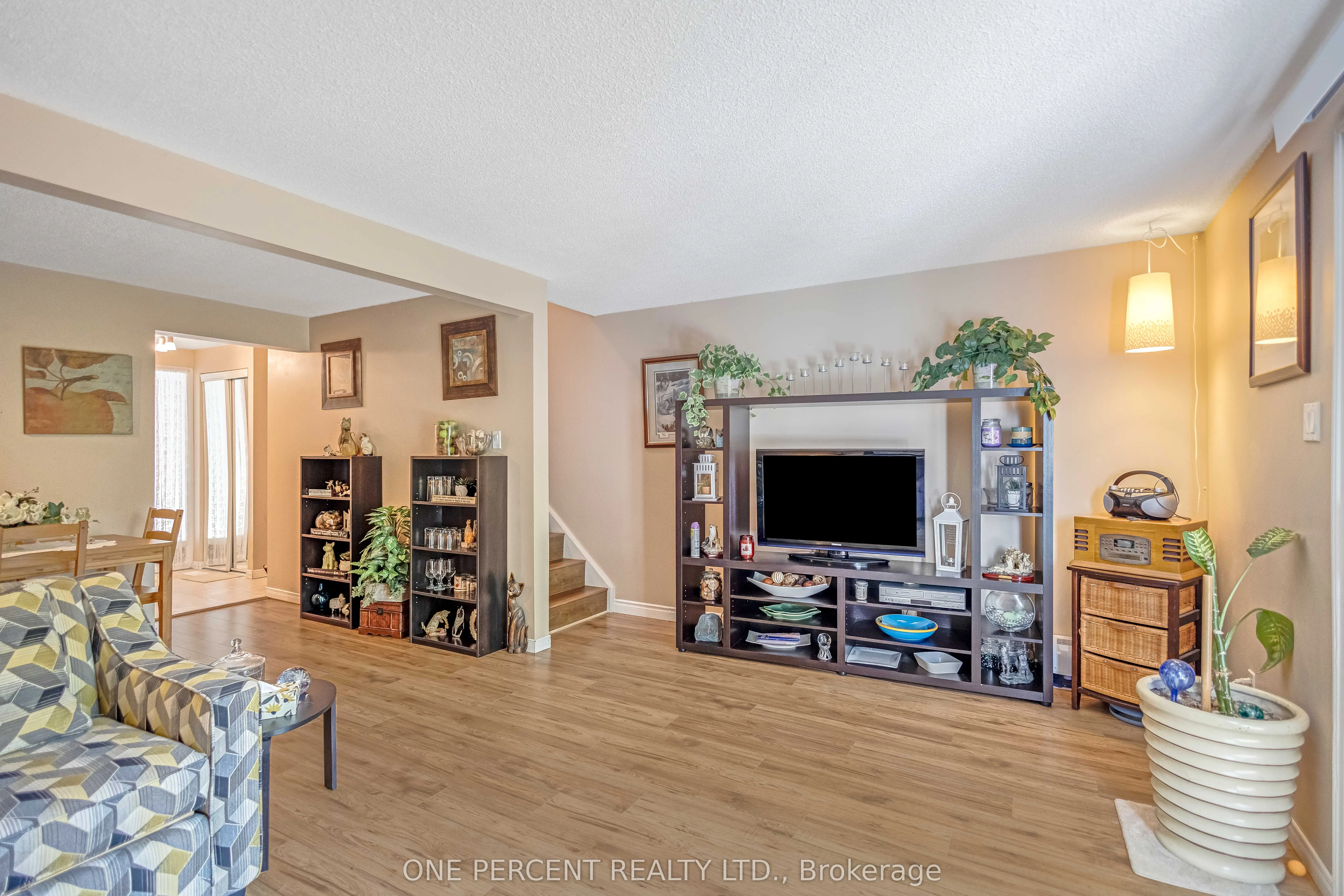 215 Glamis Road, #40