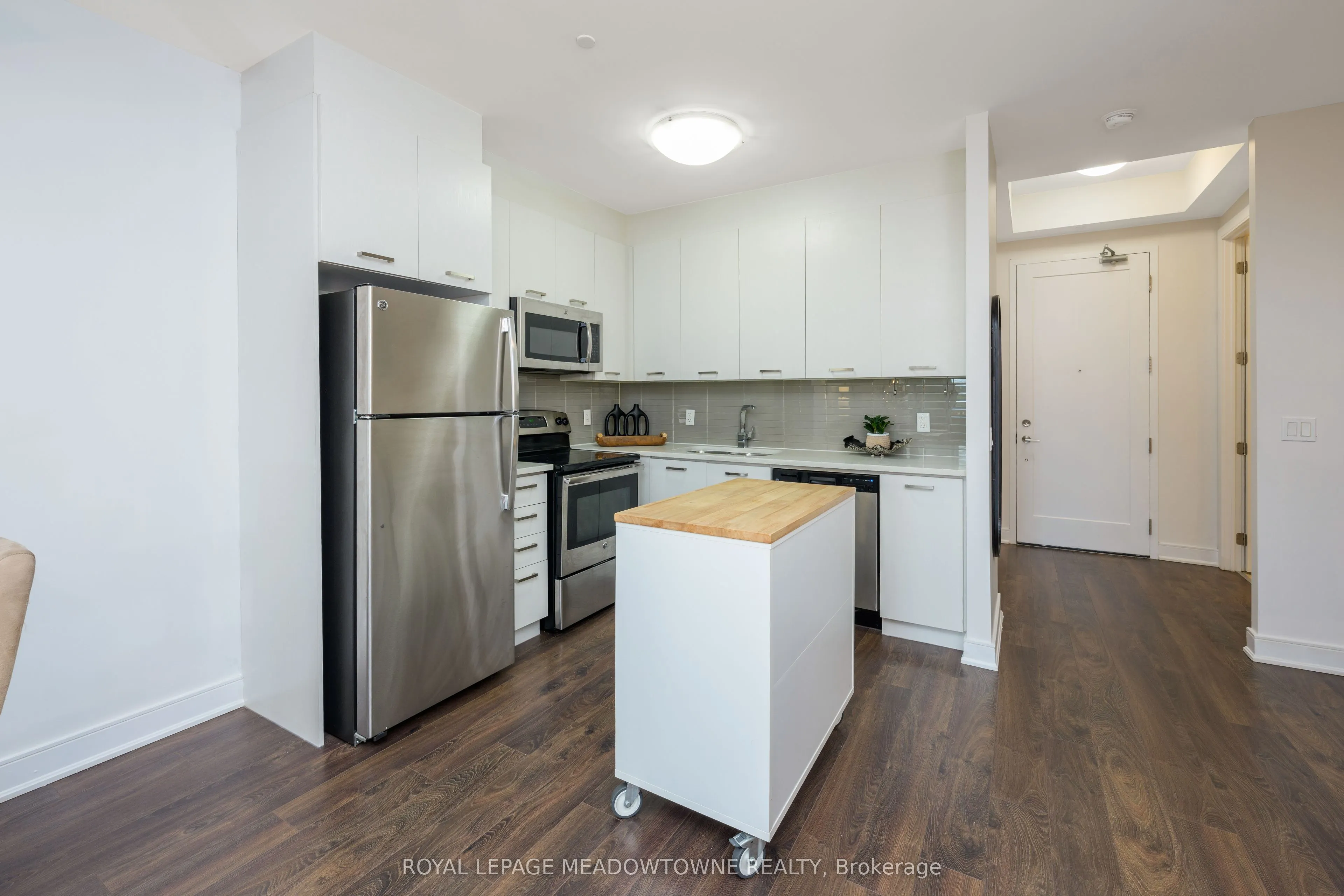 150 Main Street W, #505