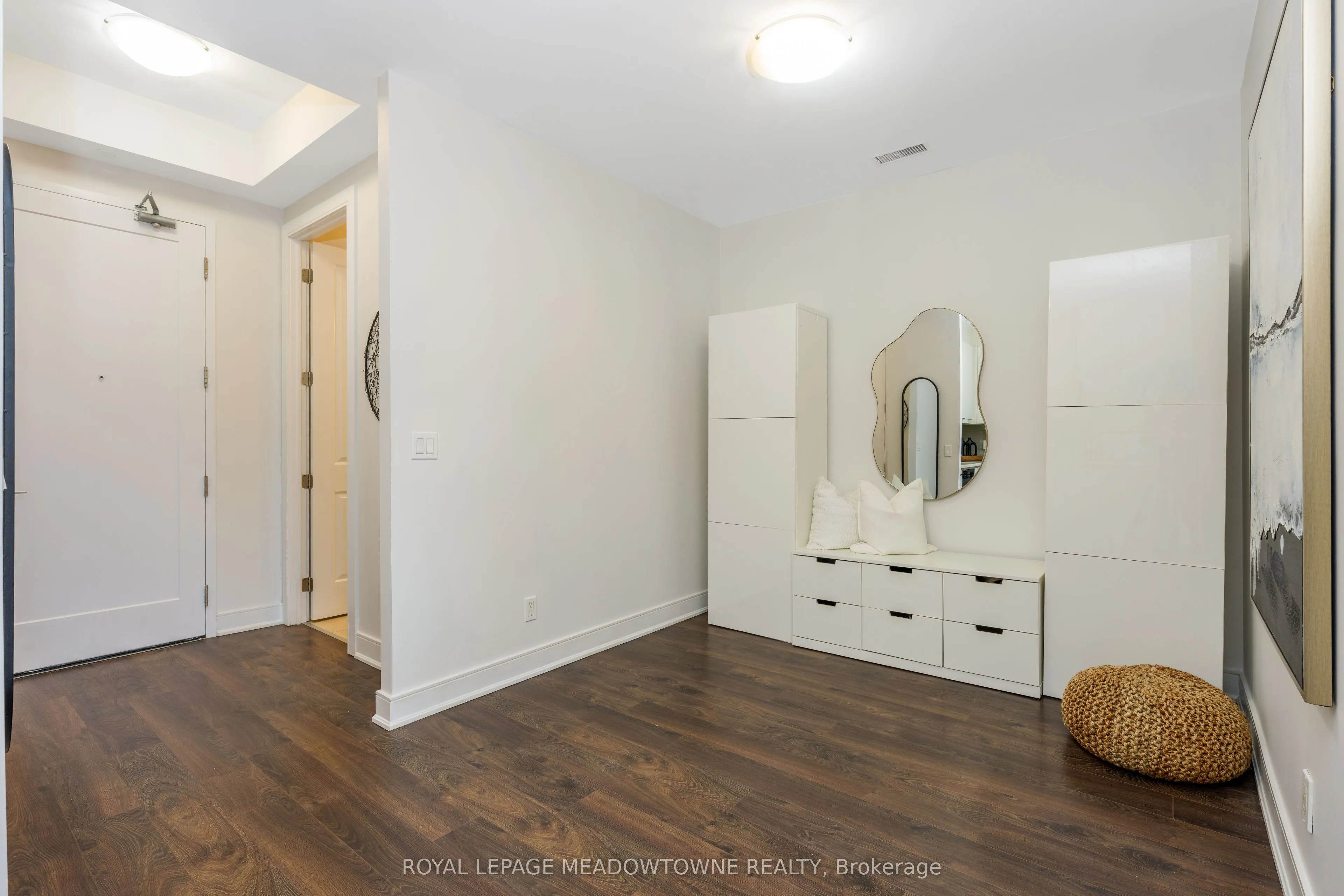 150 Main Street W, #505