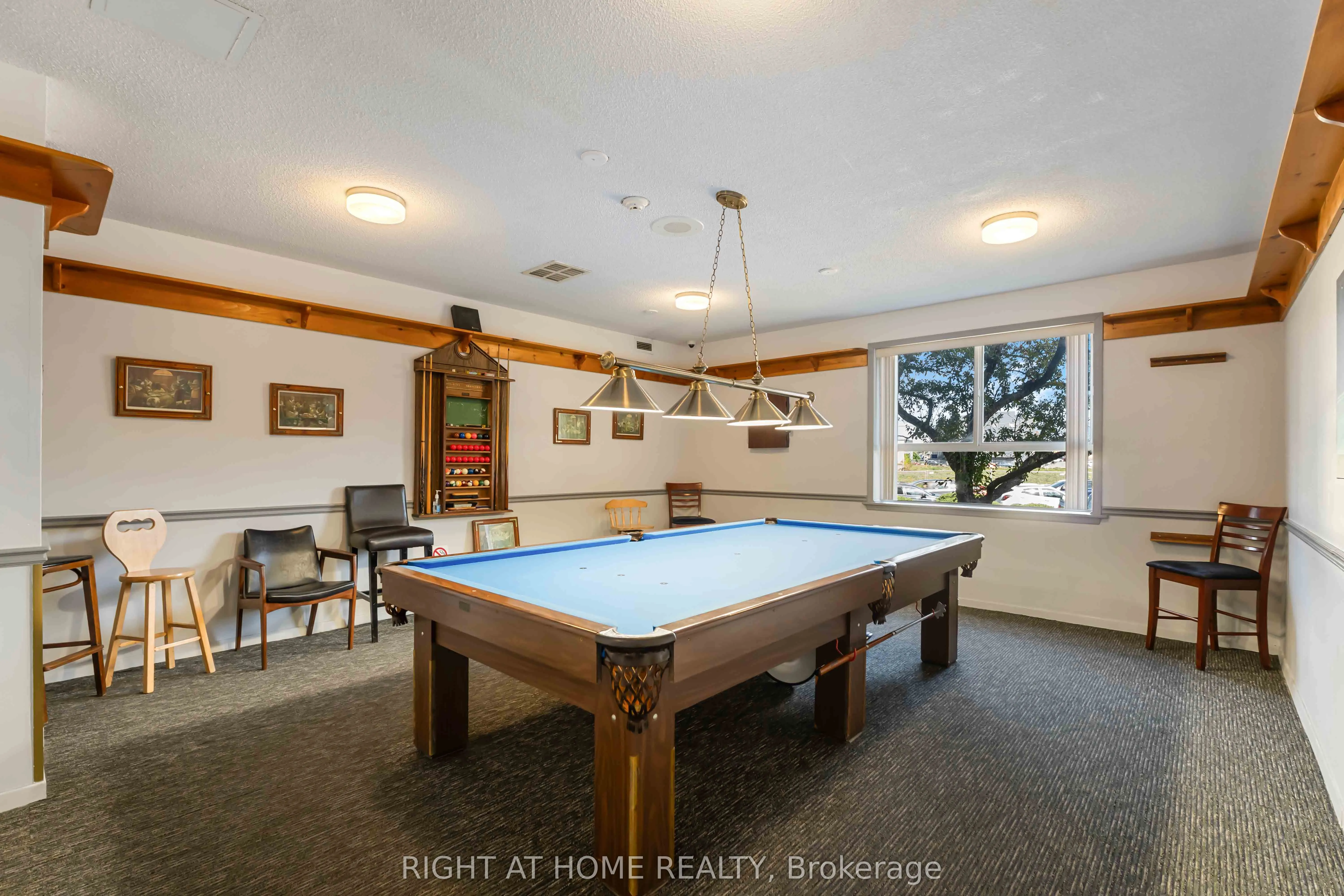 7 Gale Crescent, #204