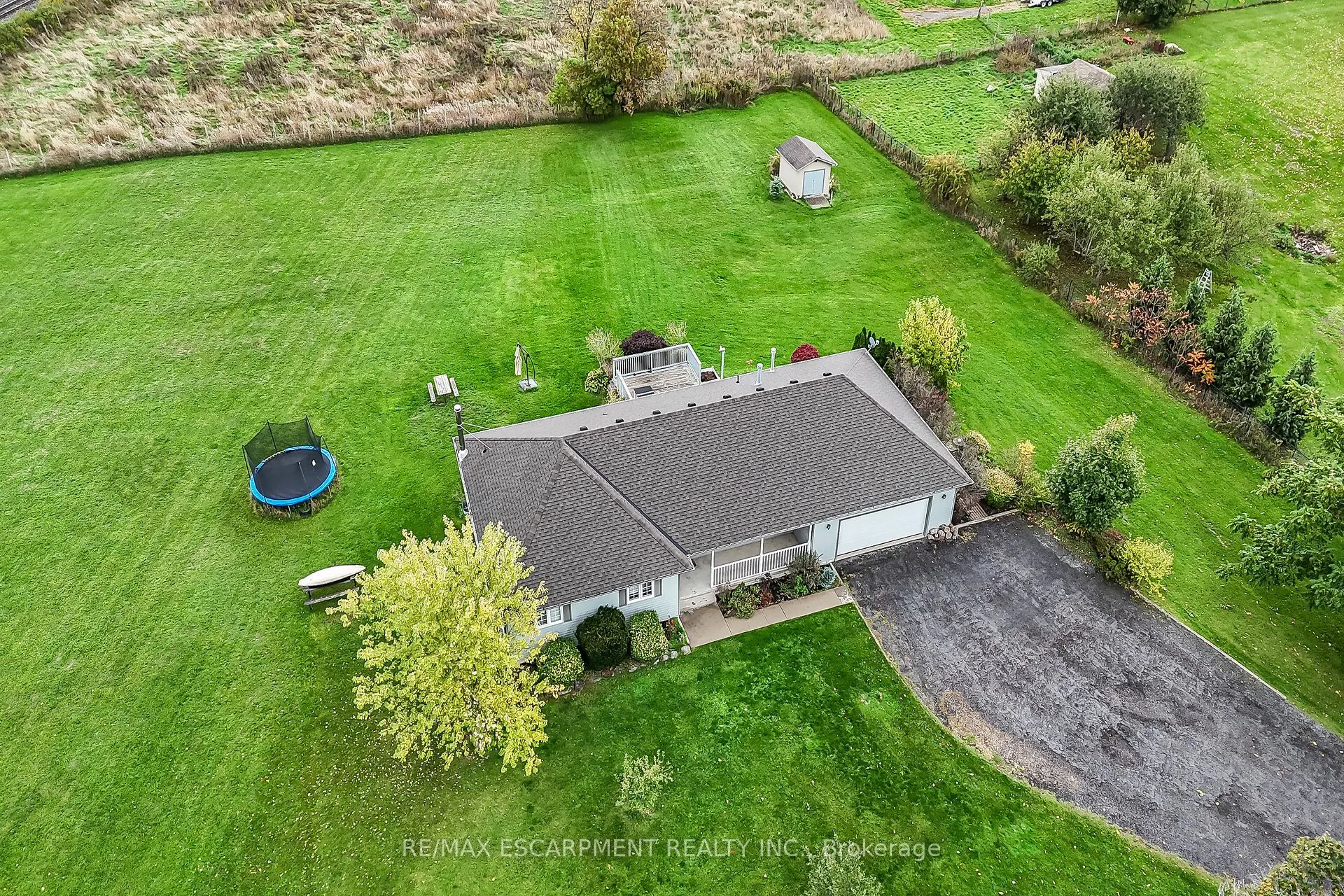 2905 SOUTH GRIMSBY ROAD 6