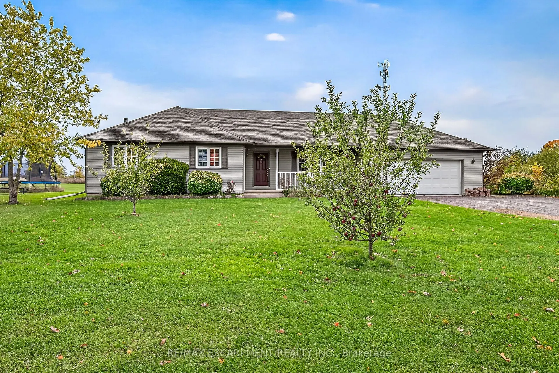 2905 SOUTH GRIMSBY ROAD 6