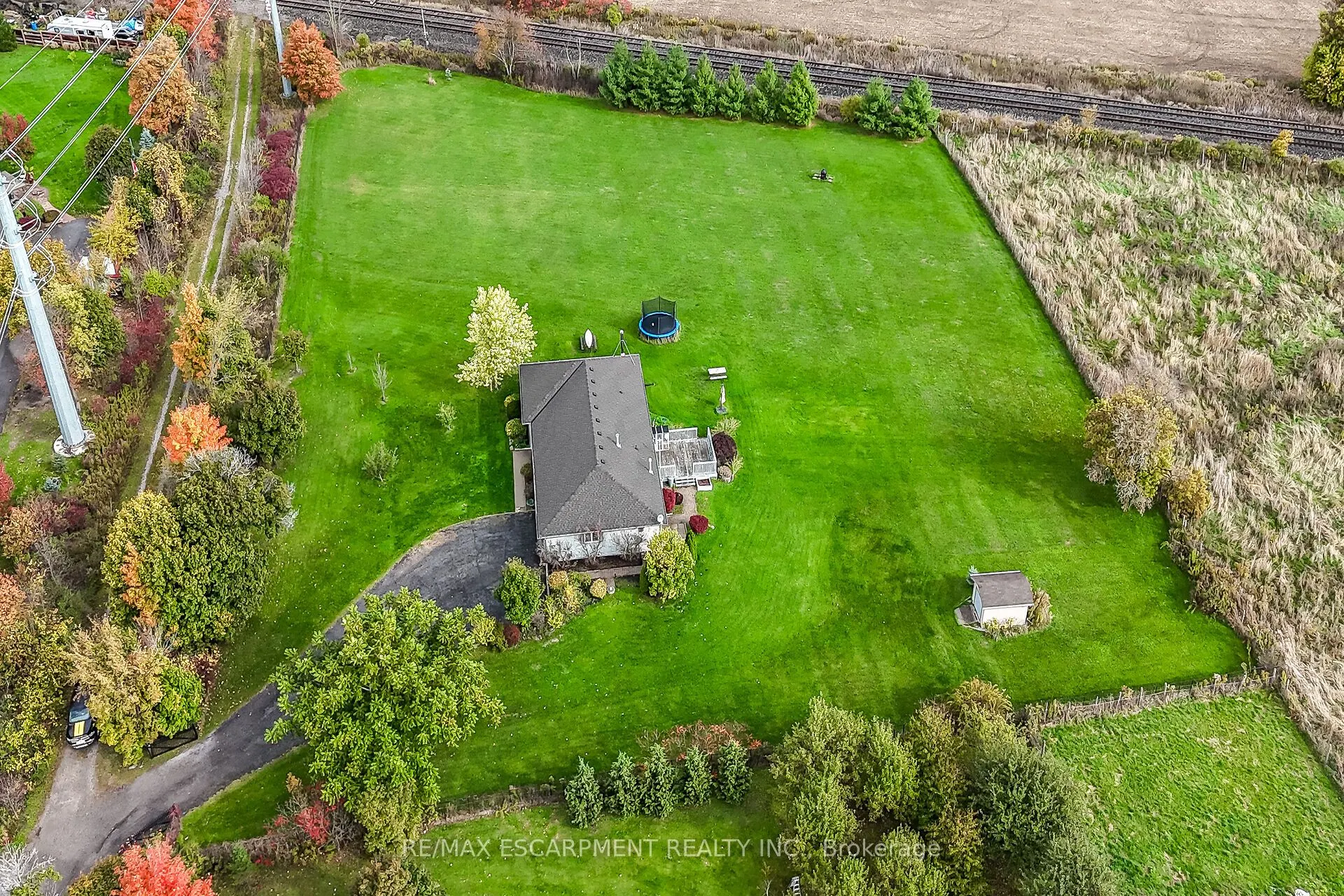 2905 SOUTH GRIMSBY ROAD 6