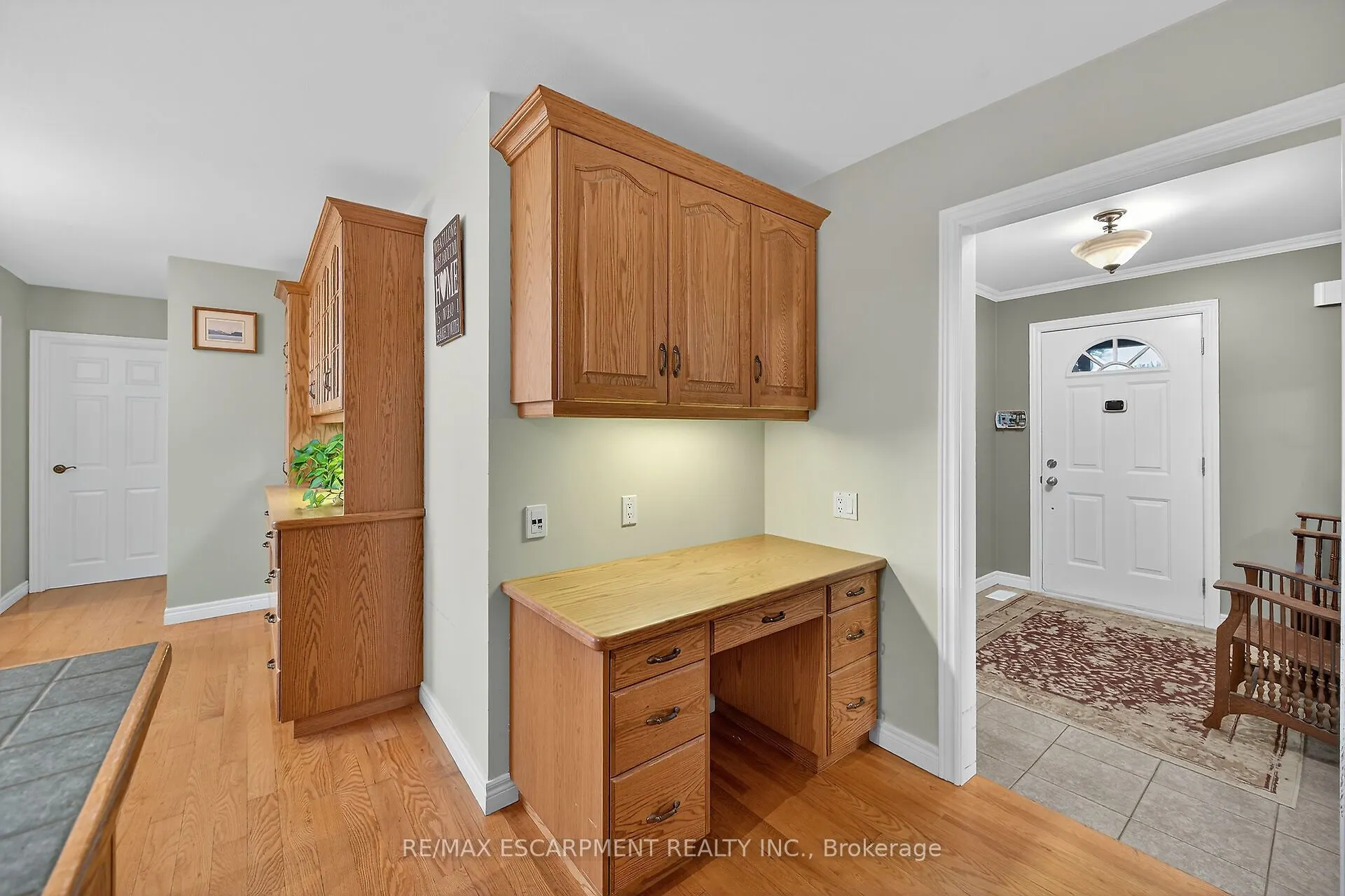 2905 SOUTH GRIMSBY ROAD 6