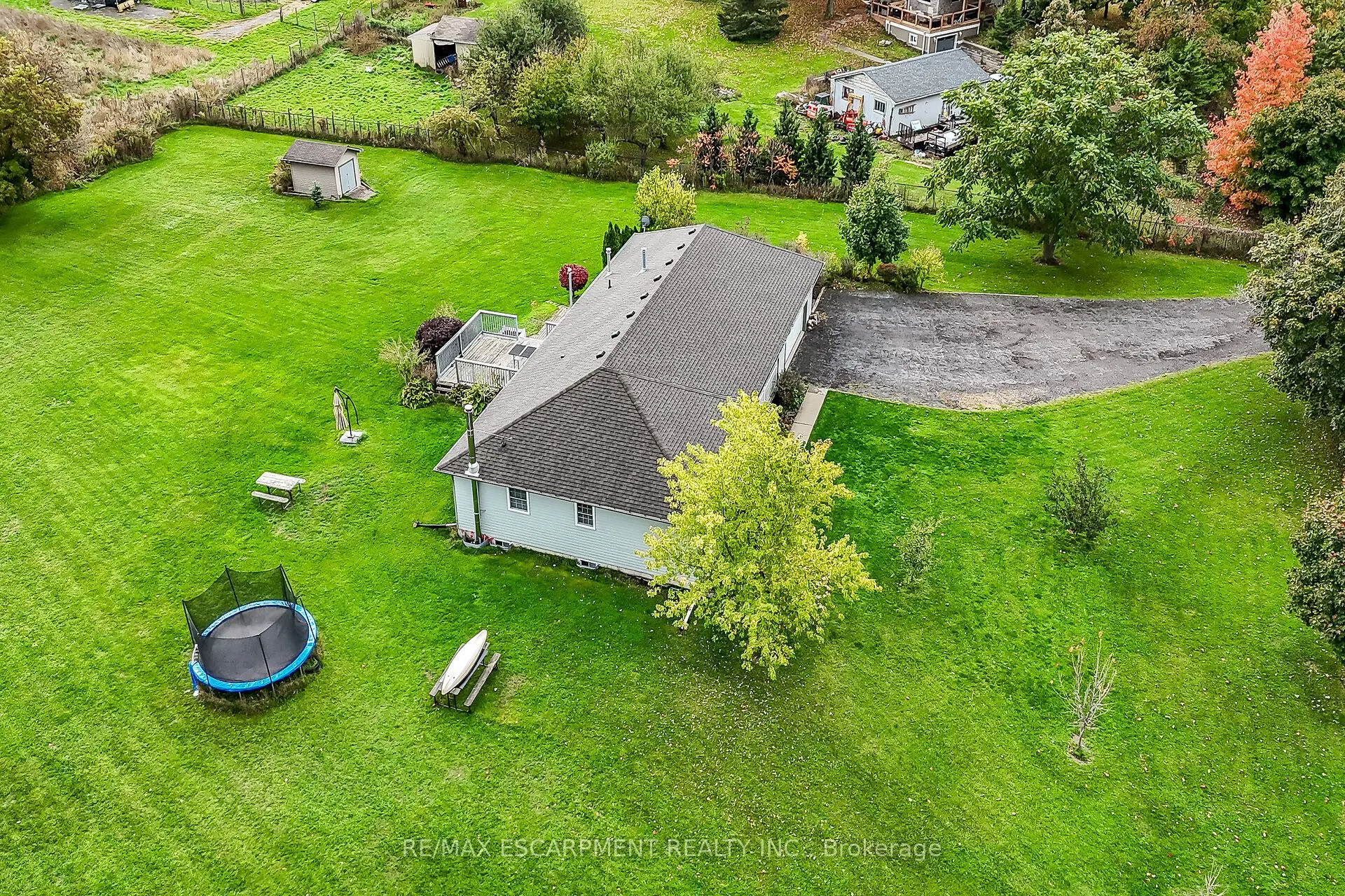 2905 SOUTH GRIMSBY ROAD 6