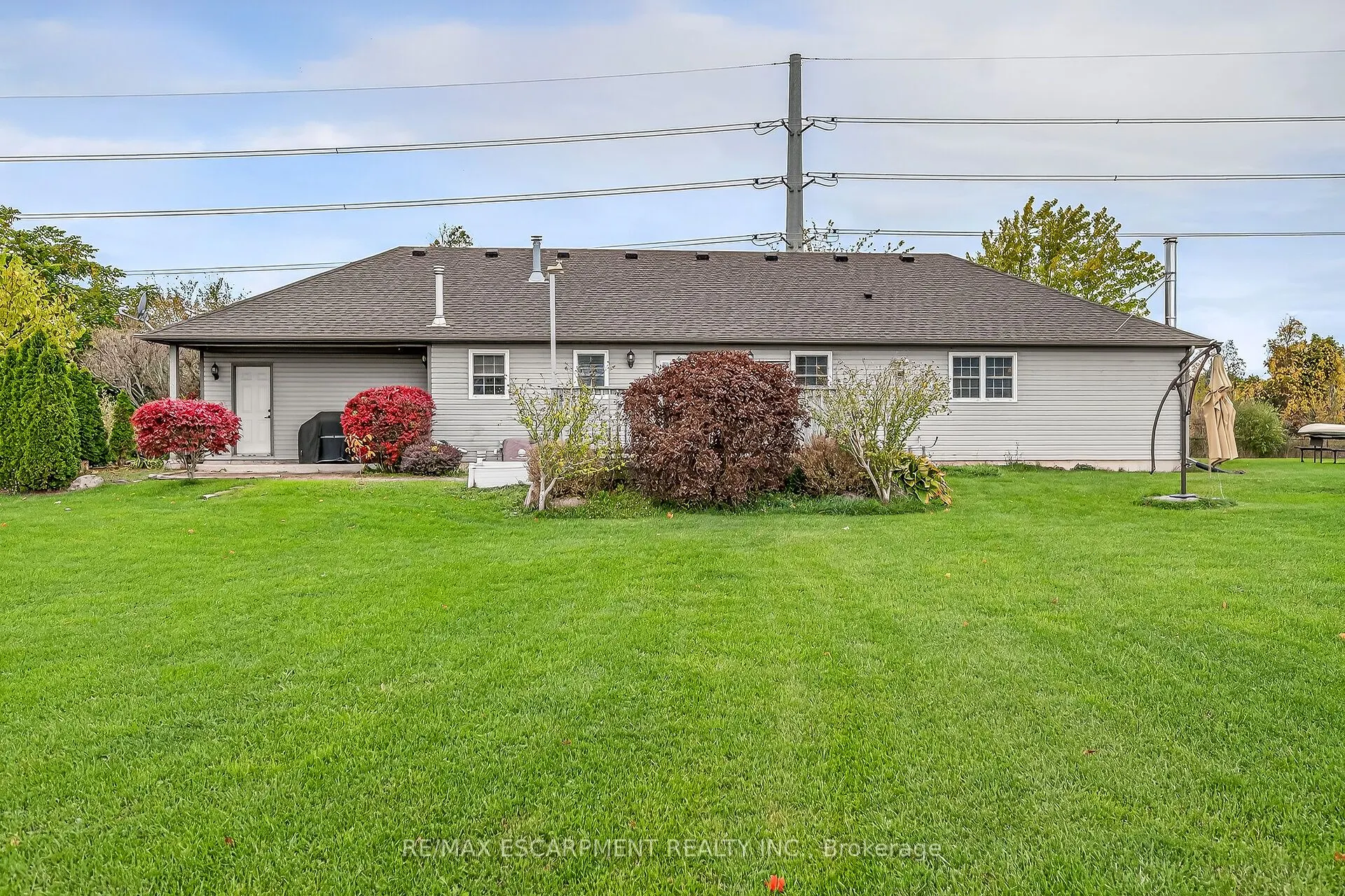 2905 SOUTH GRIMSBY ROAD 6