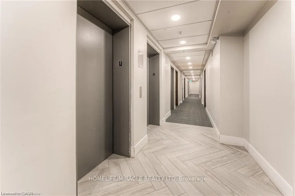 15 Prince Albert Boulevard, #107