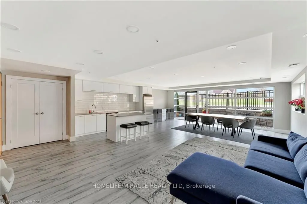 15 Prince Albert Boulevard, #107