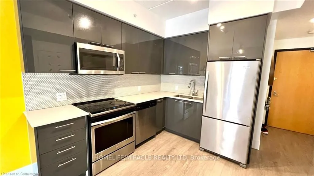 15 Prince Albert Boulevard, #107