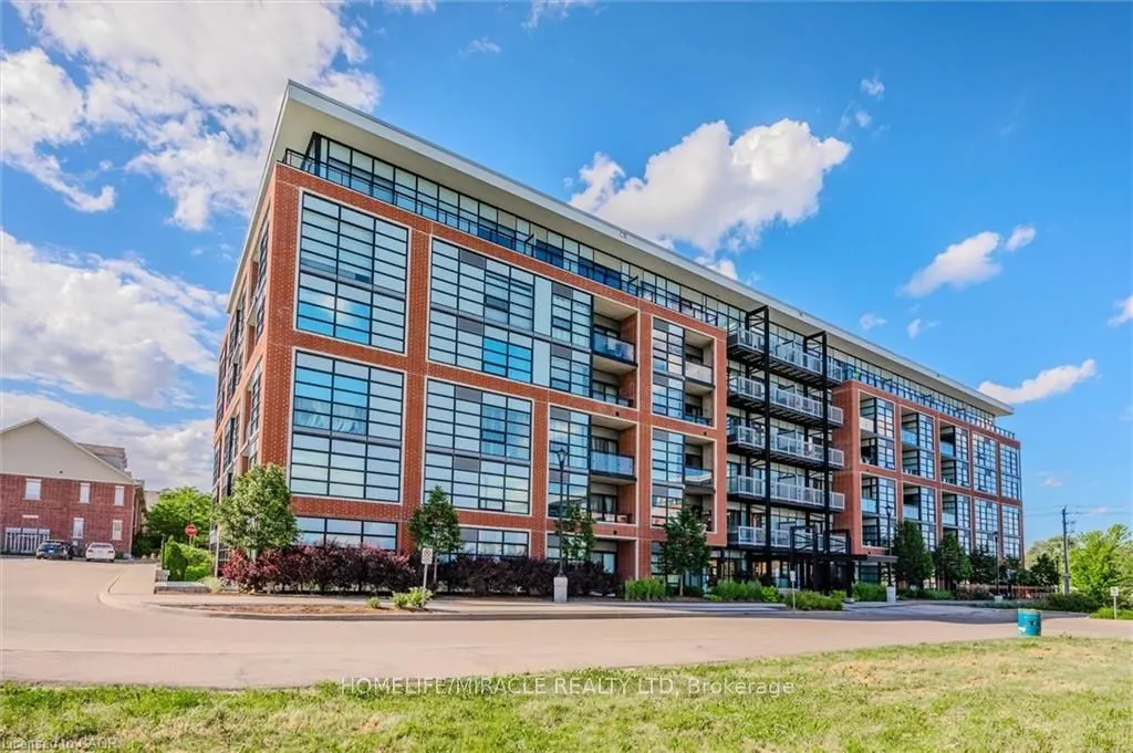 15 Prince Albert Boulevard, #107