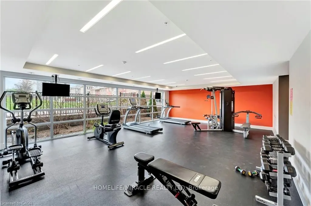 15 Prince Albert Boulevard, #107