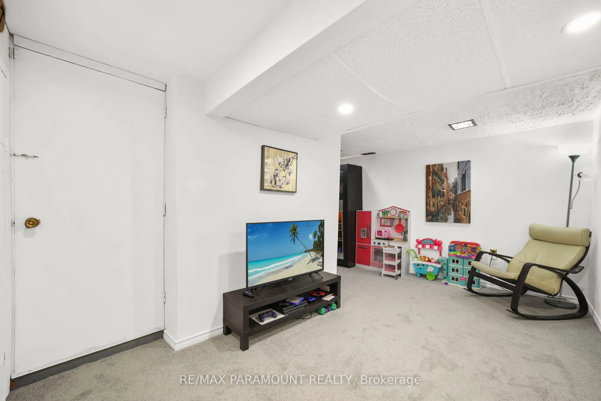 85 Albright Road, #4