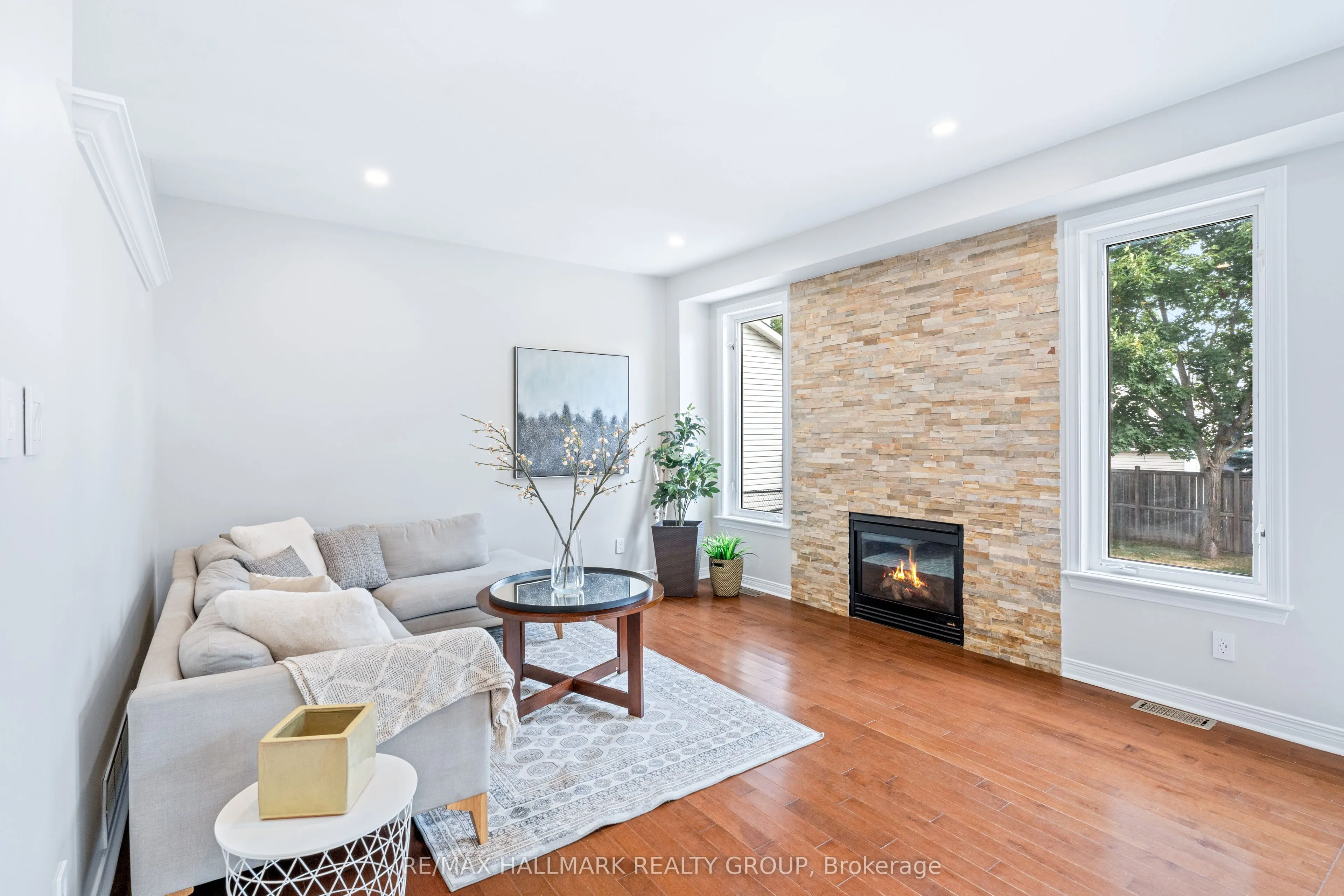 41 Smoketree Crescent