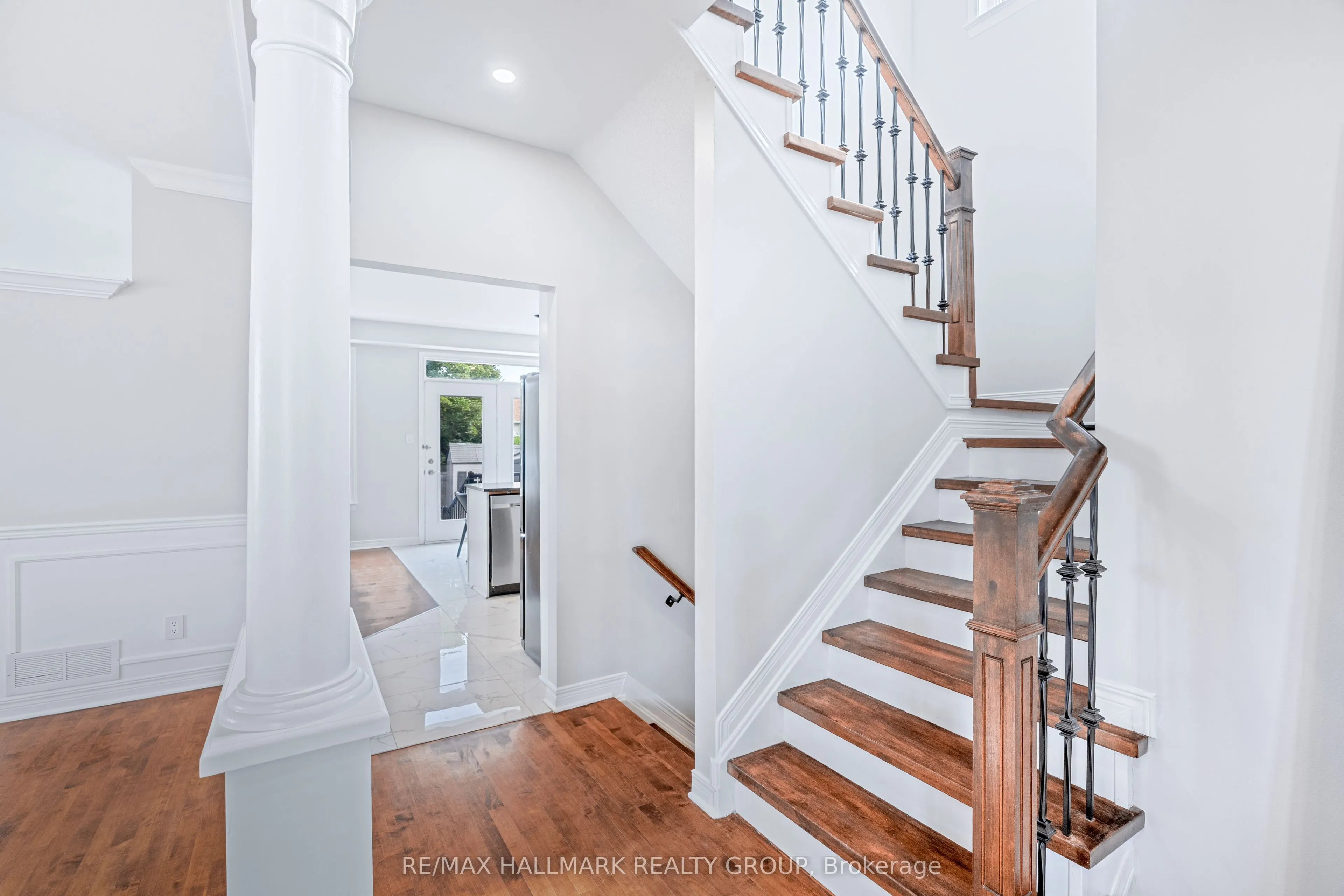 41 Smoketree Crescent