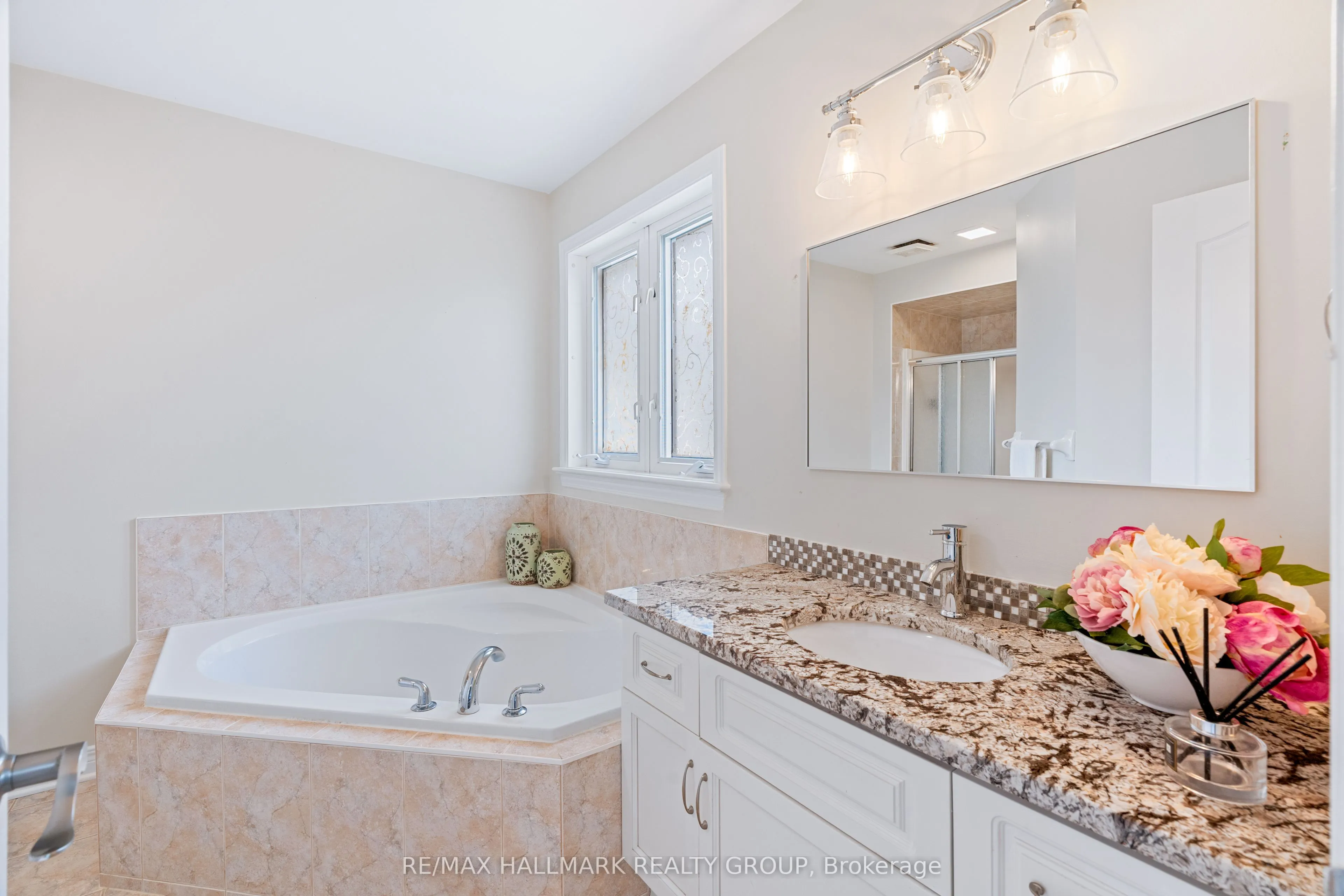 41 Smoketree Crescent