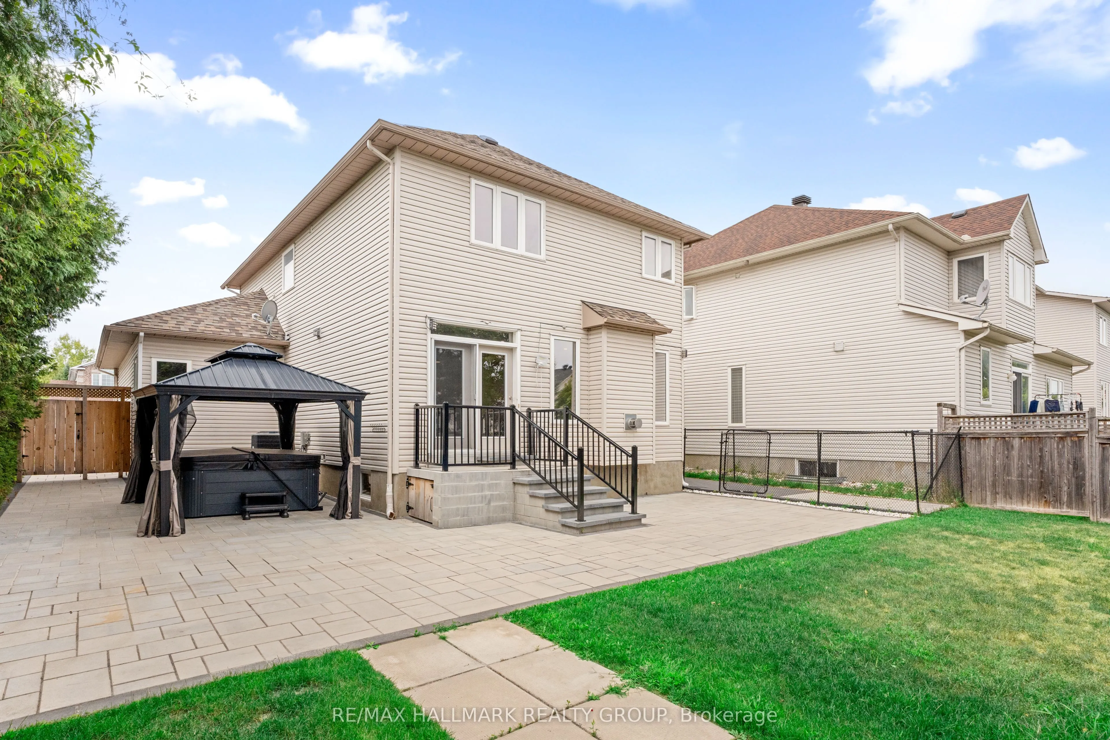 41 Smoketree Crescent