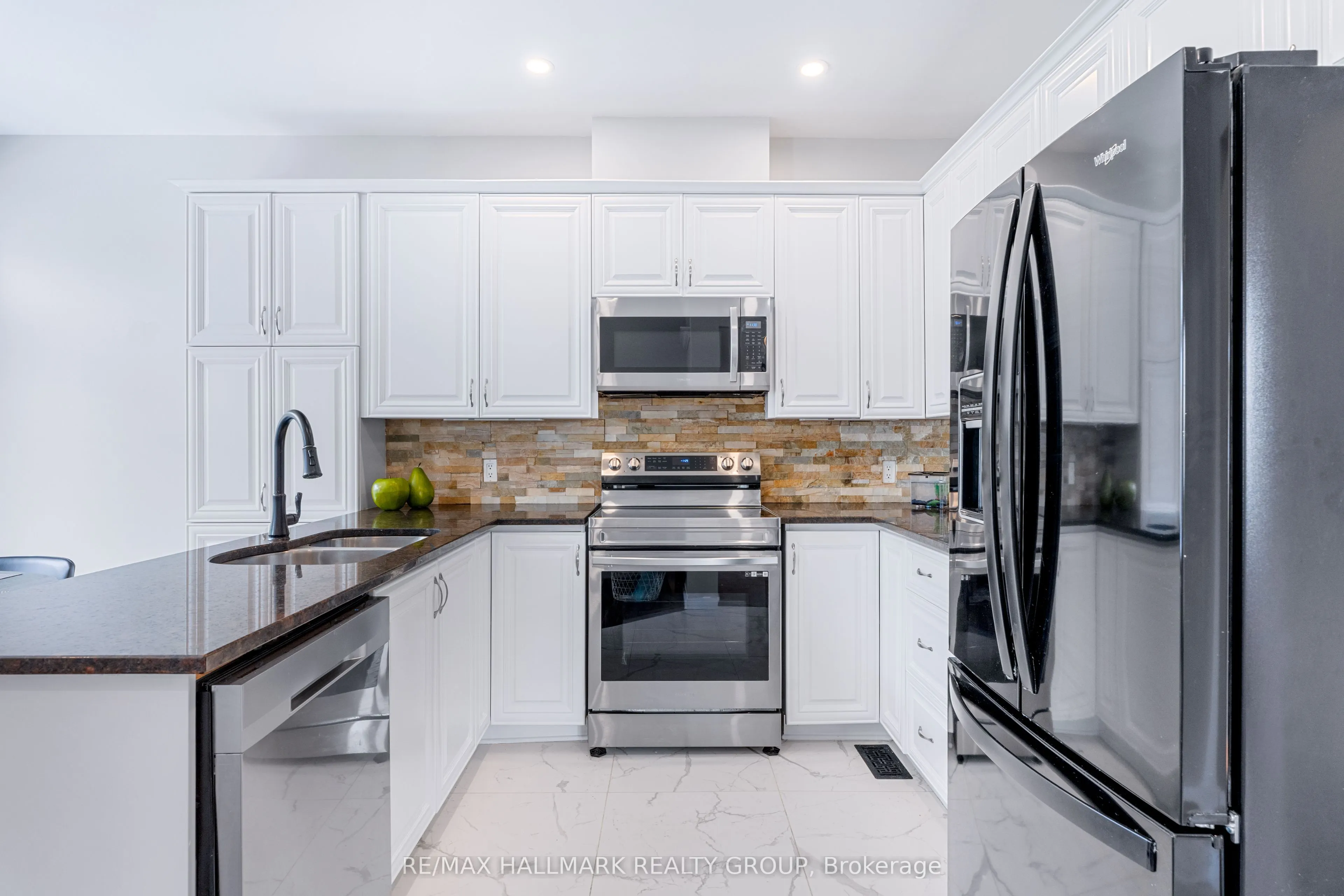 41 Smoketree Crescent