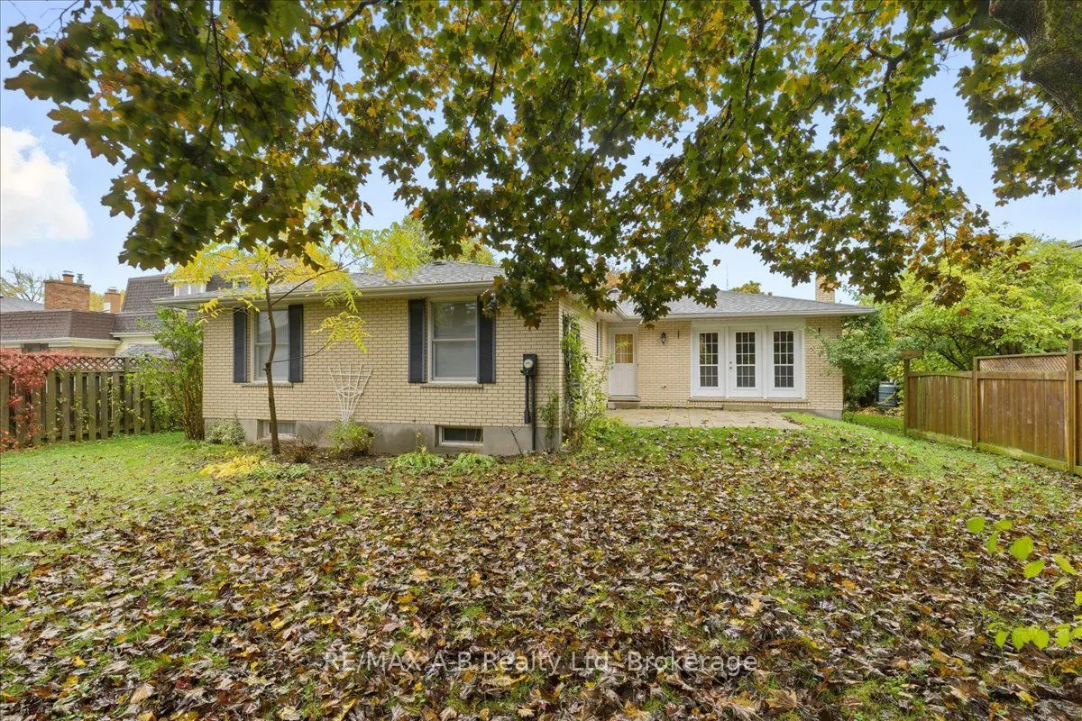 86 Windemere Crescent