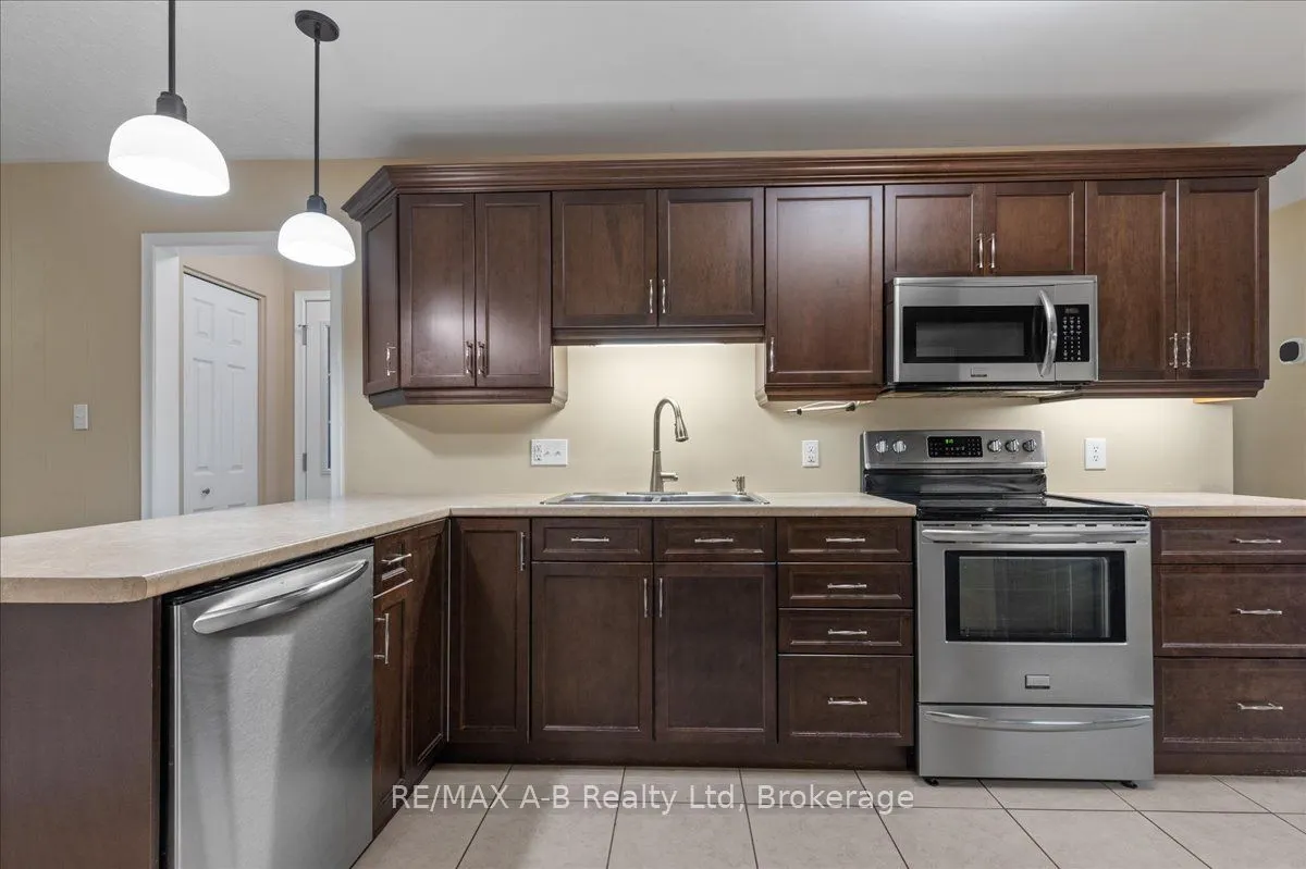 86 Windemere Crescent