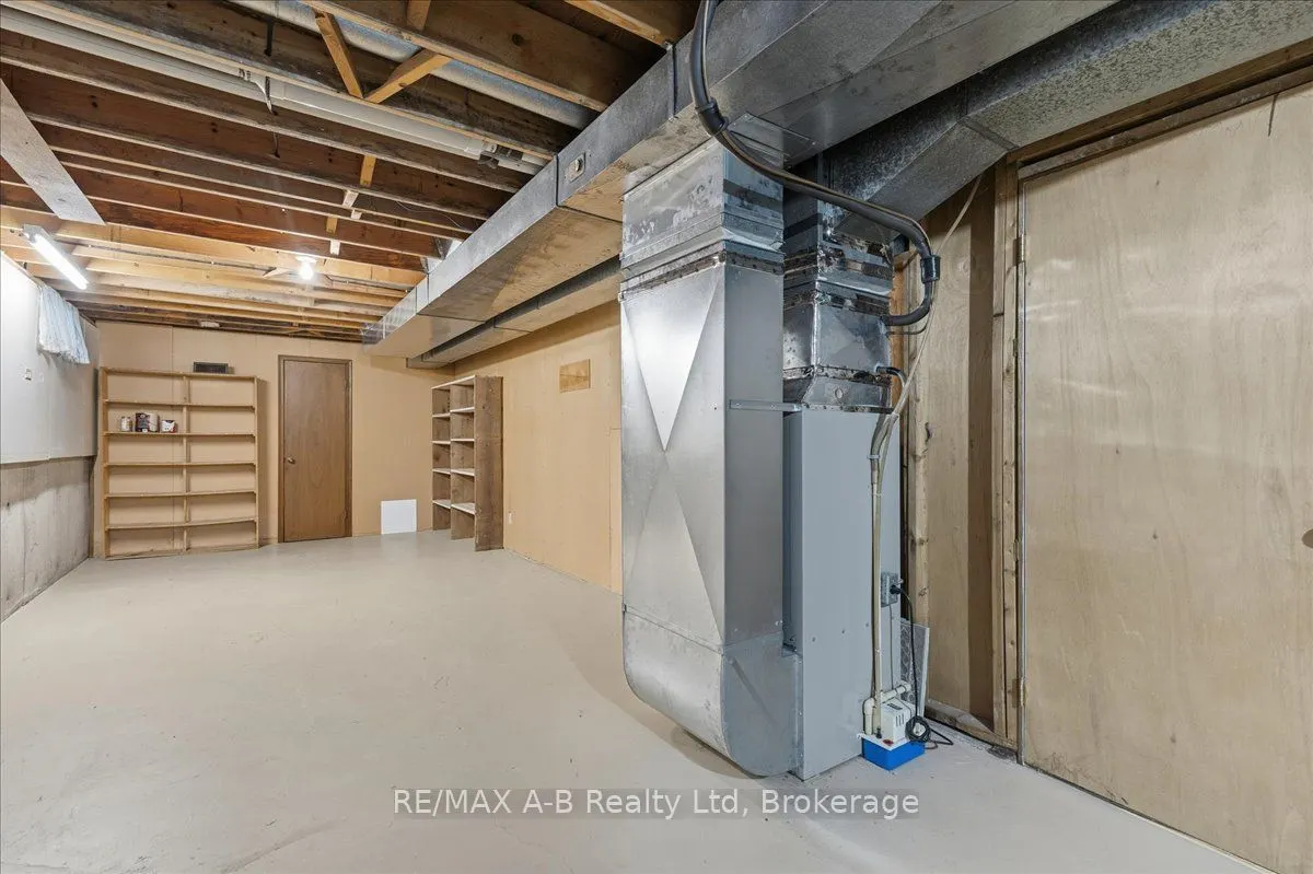 86 Windemere Crescent