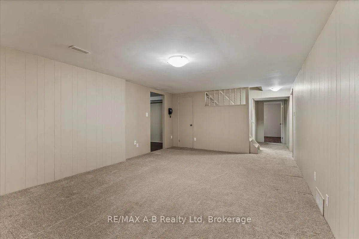 86 Windemere Crescent